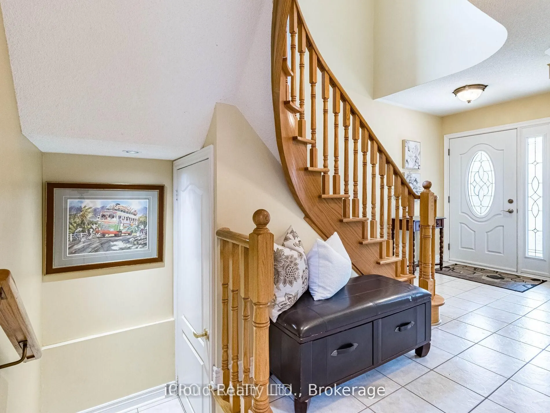 329 Ellwood Drive W