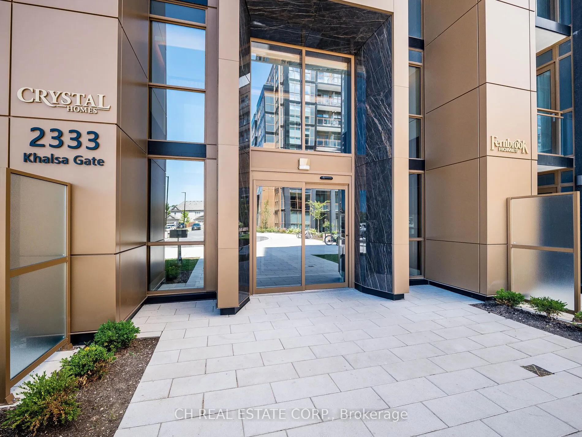 803-2333 Khalsa Gate, #803