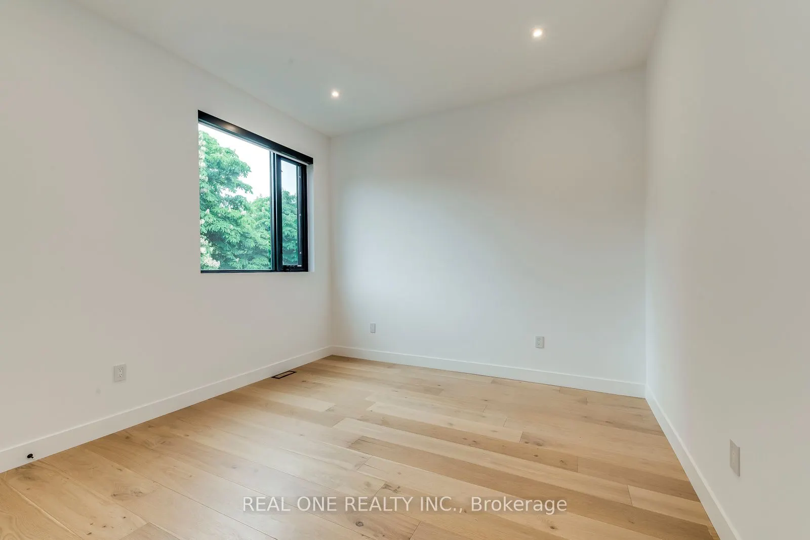 1405 ACTON Crescent
