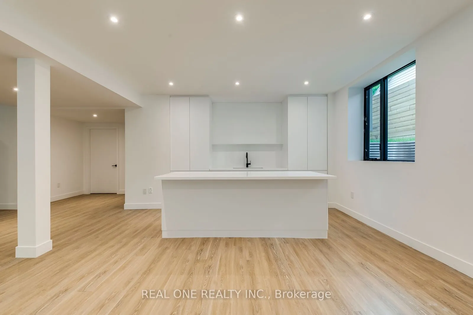 1405 ACTON Crescent