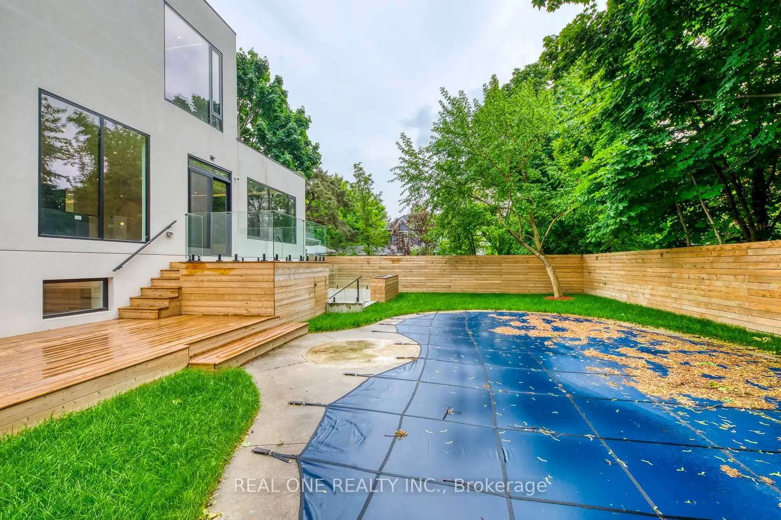 1405 ACTON Crescent