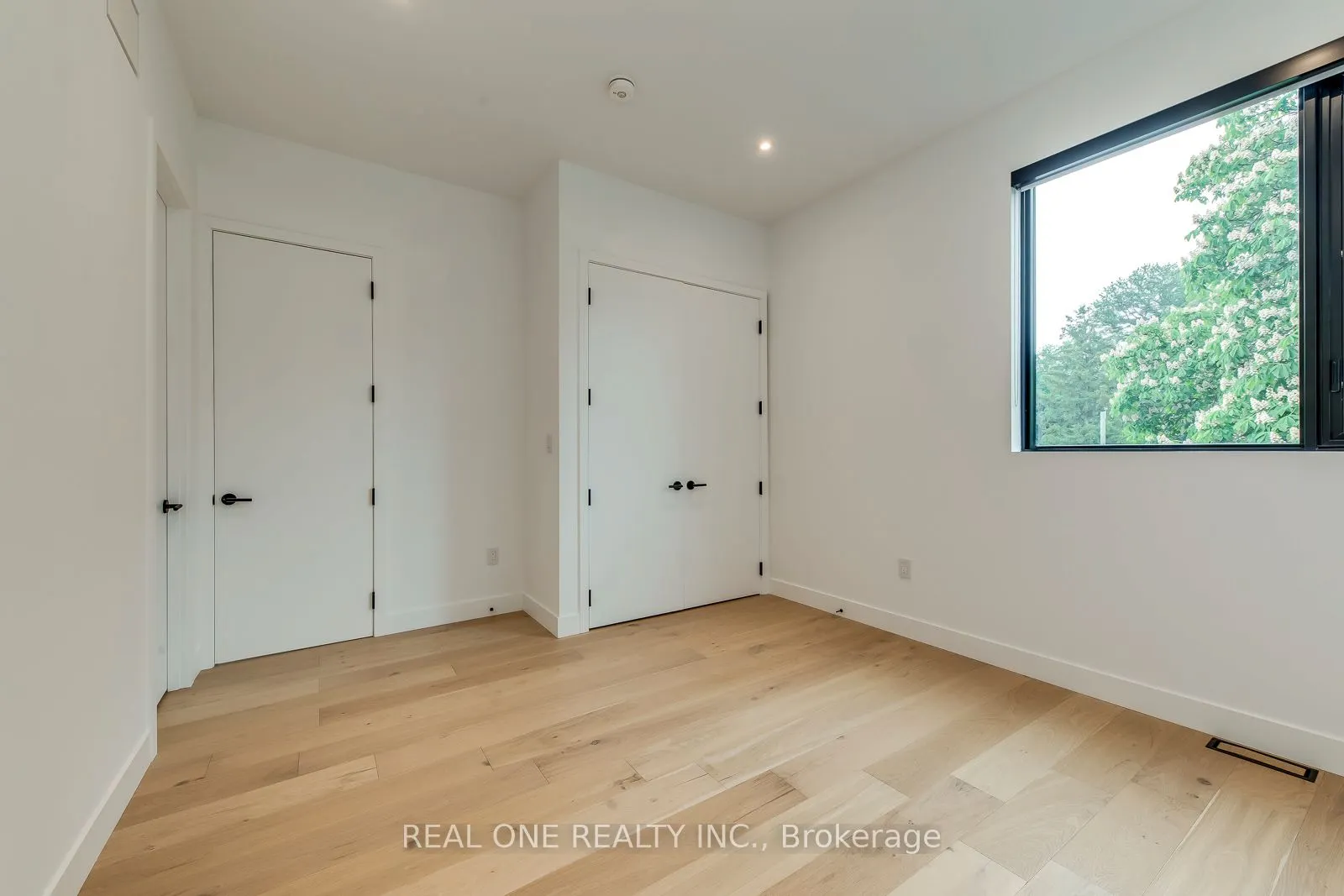 1405 ACTON Crescent