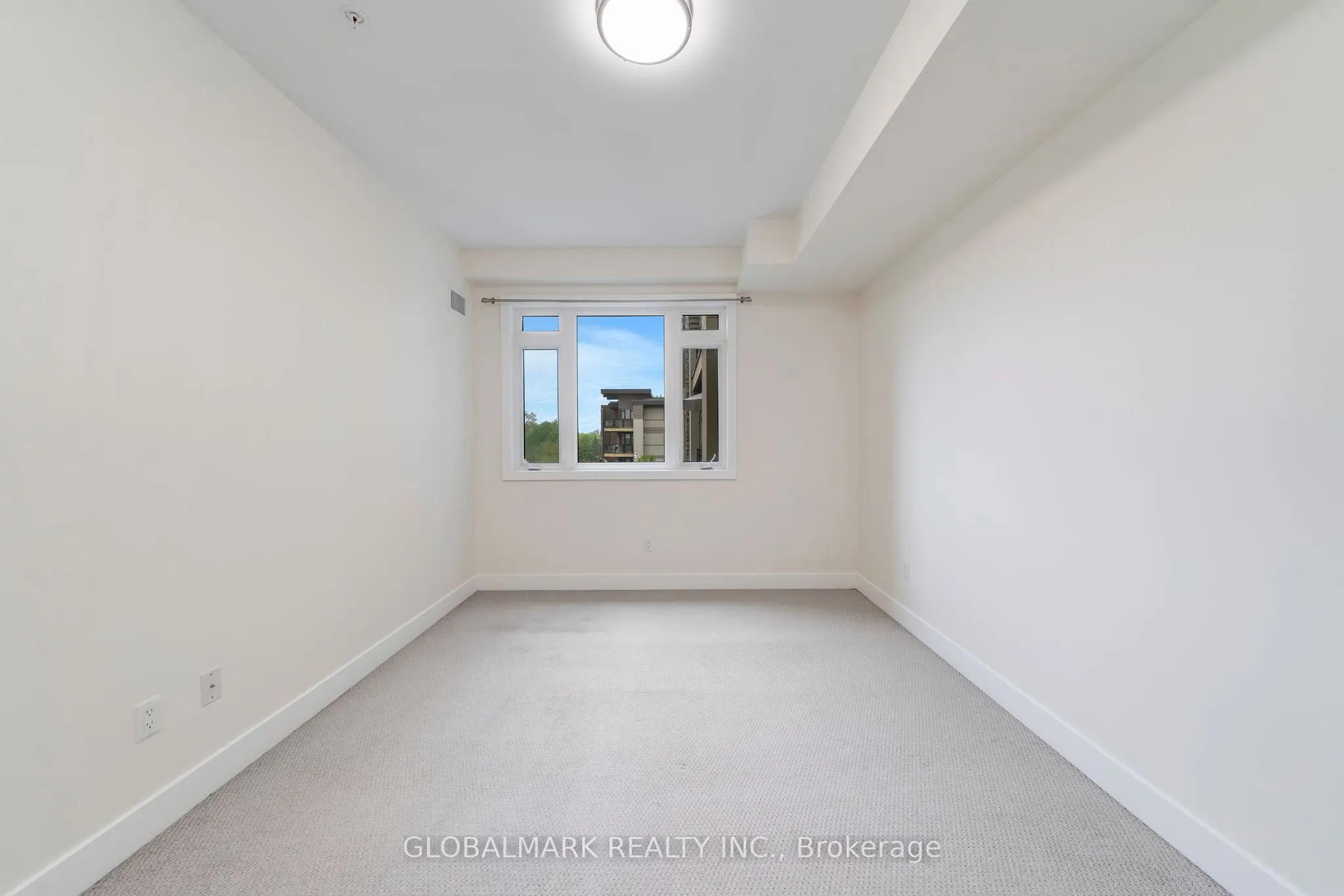 128 Garden Drive, #322