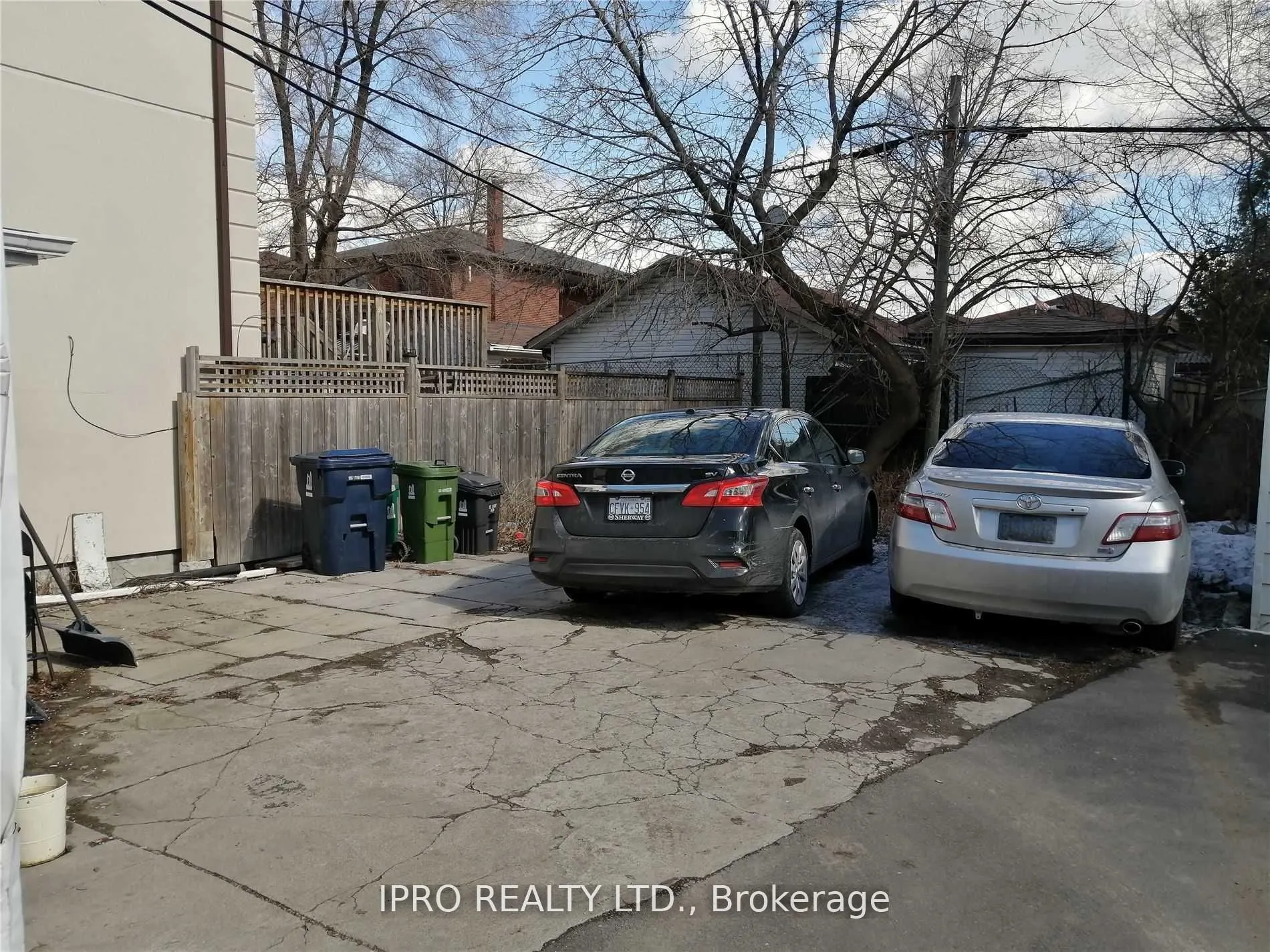 367 Kipling Avenue