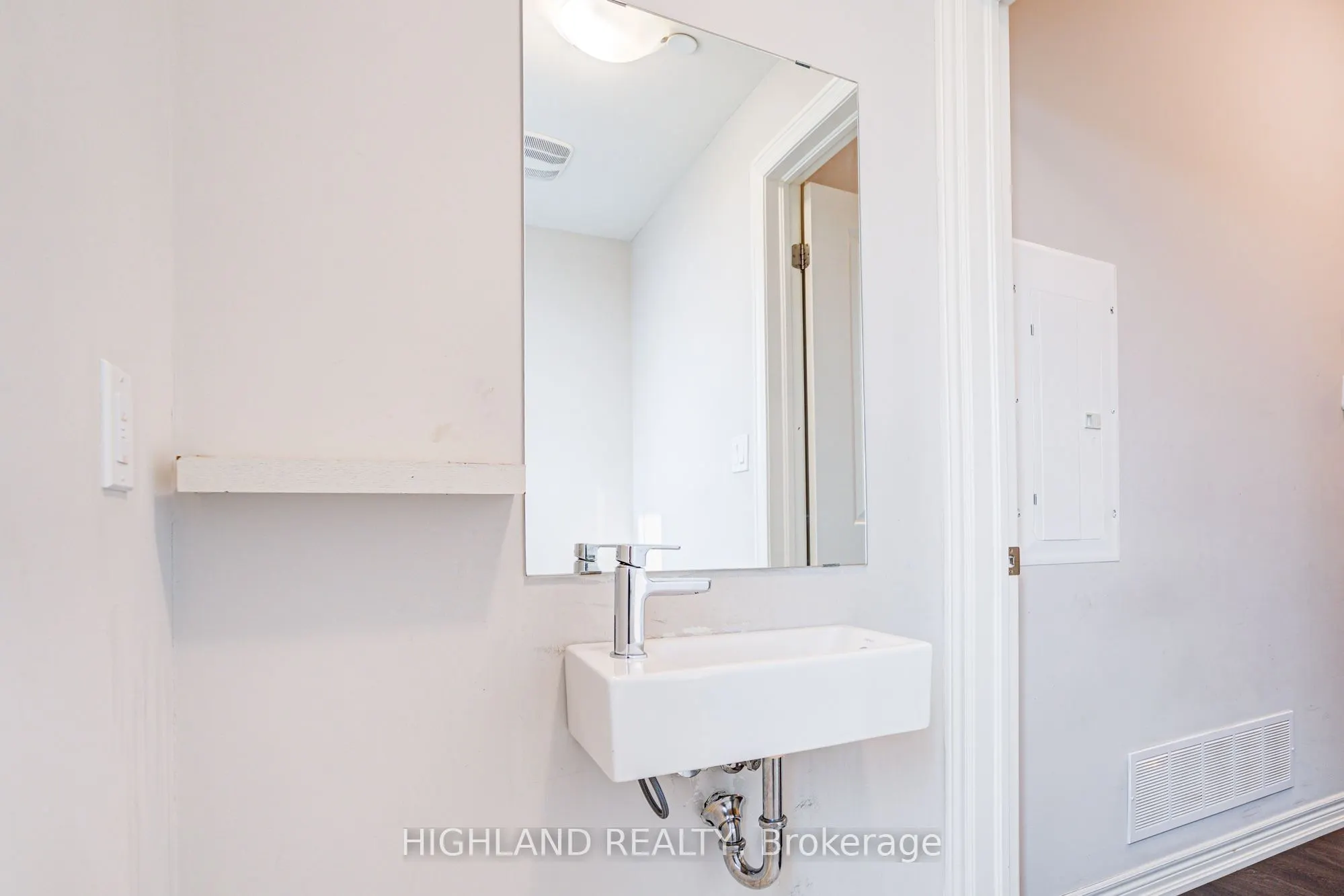 2199 Lillykin Street #28