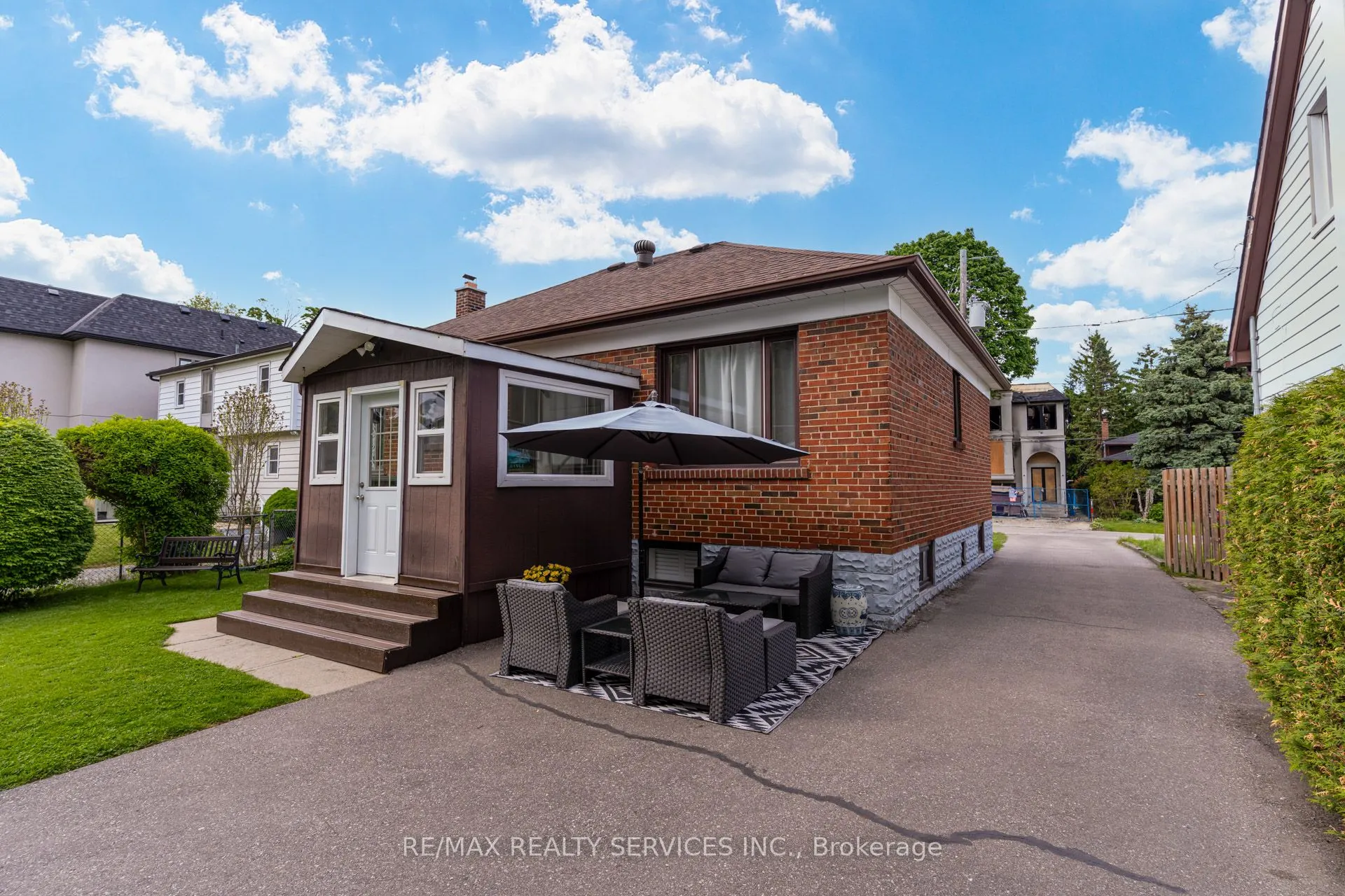 1076 Orchard Road