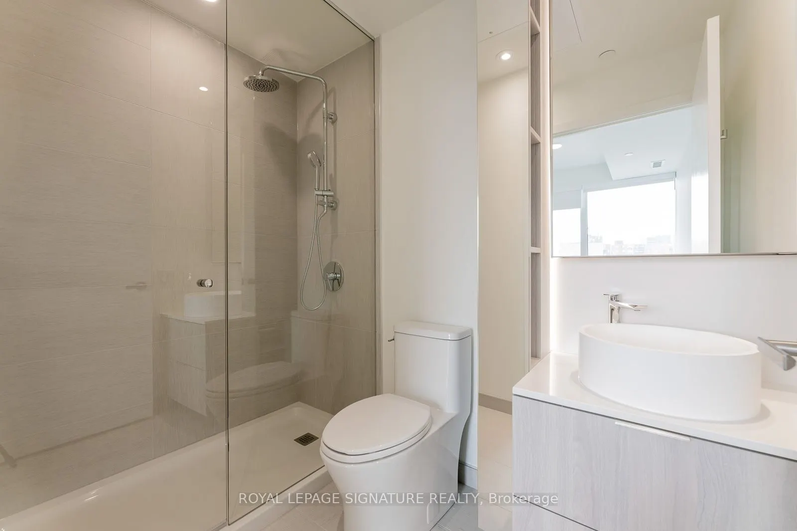28 Ann Street, #717