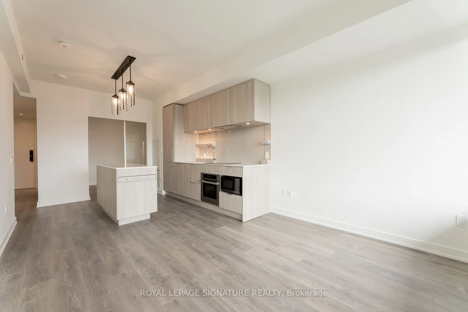 28 Ann Street, #717