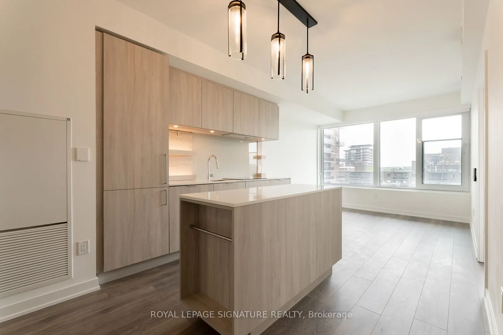 28 Ann Street, #717
