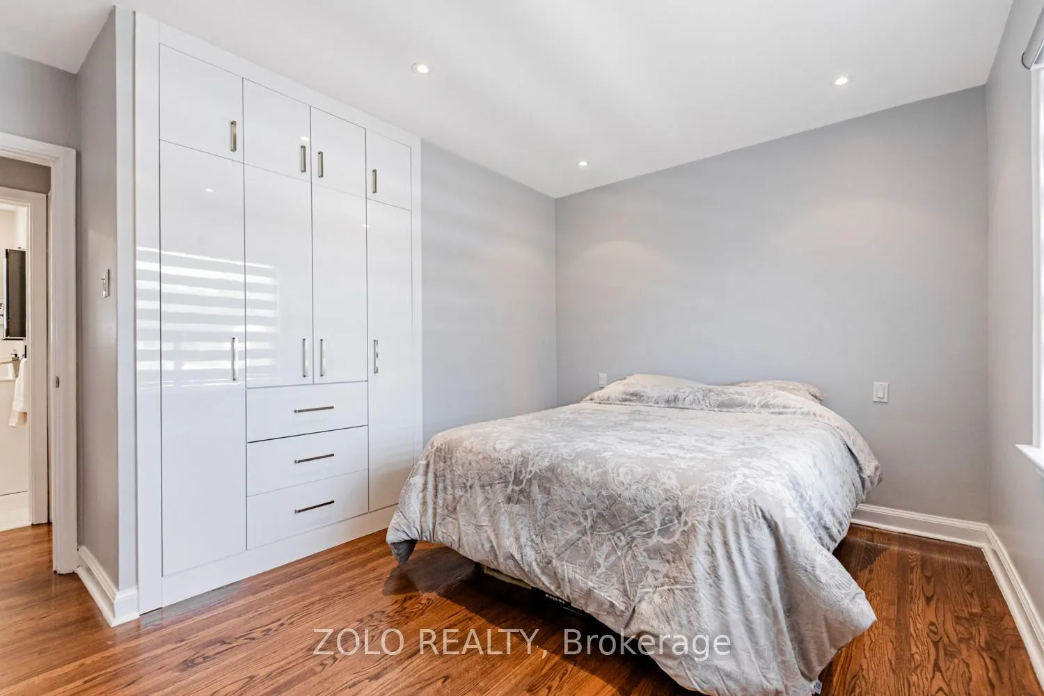1 Forthbridge Crescent