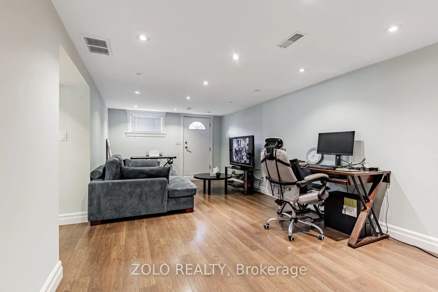 1 Forthbridge Crescent