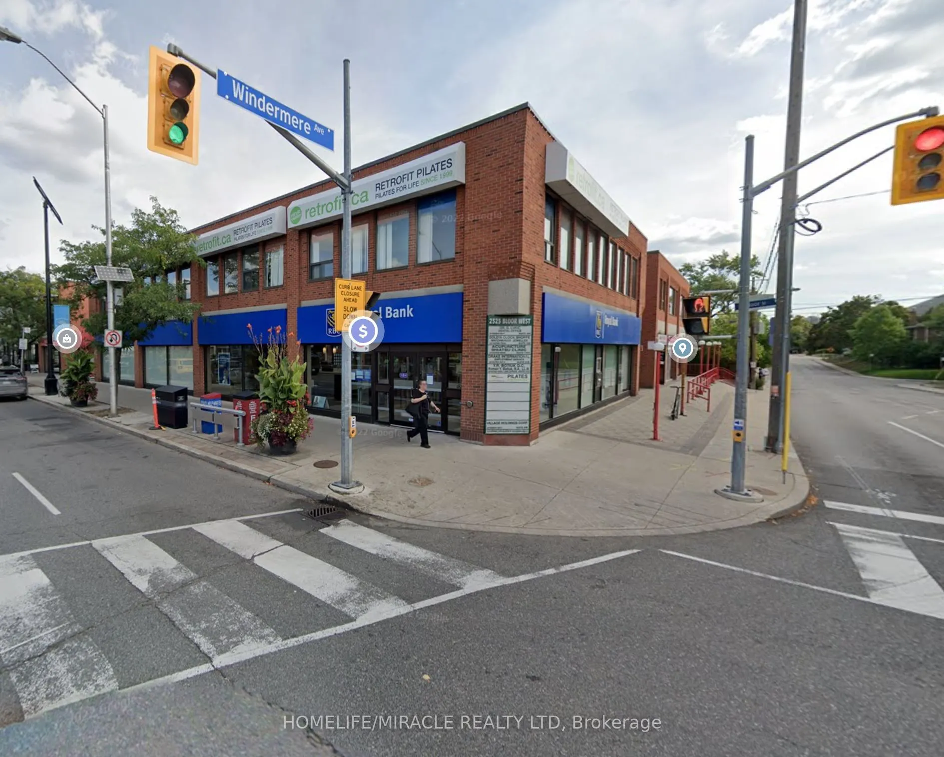 2323 Bloor Street W