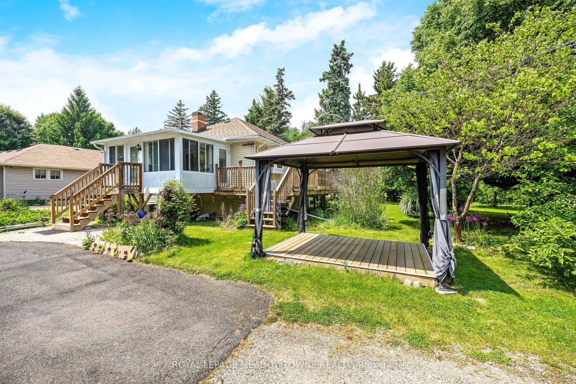 1 Caseley Drive