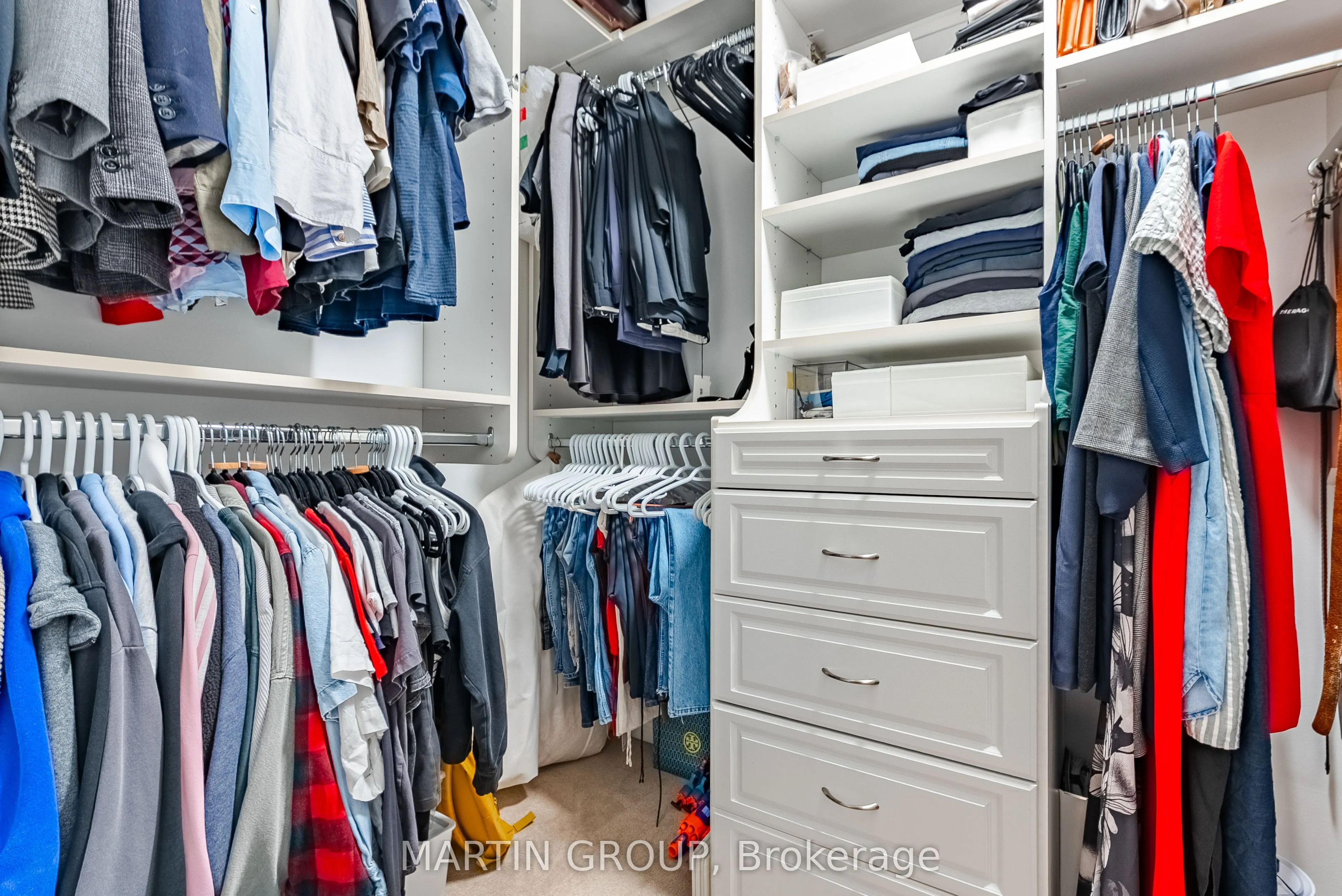 2425 Grand Oak Trail