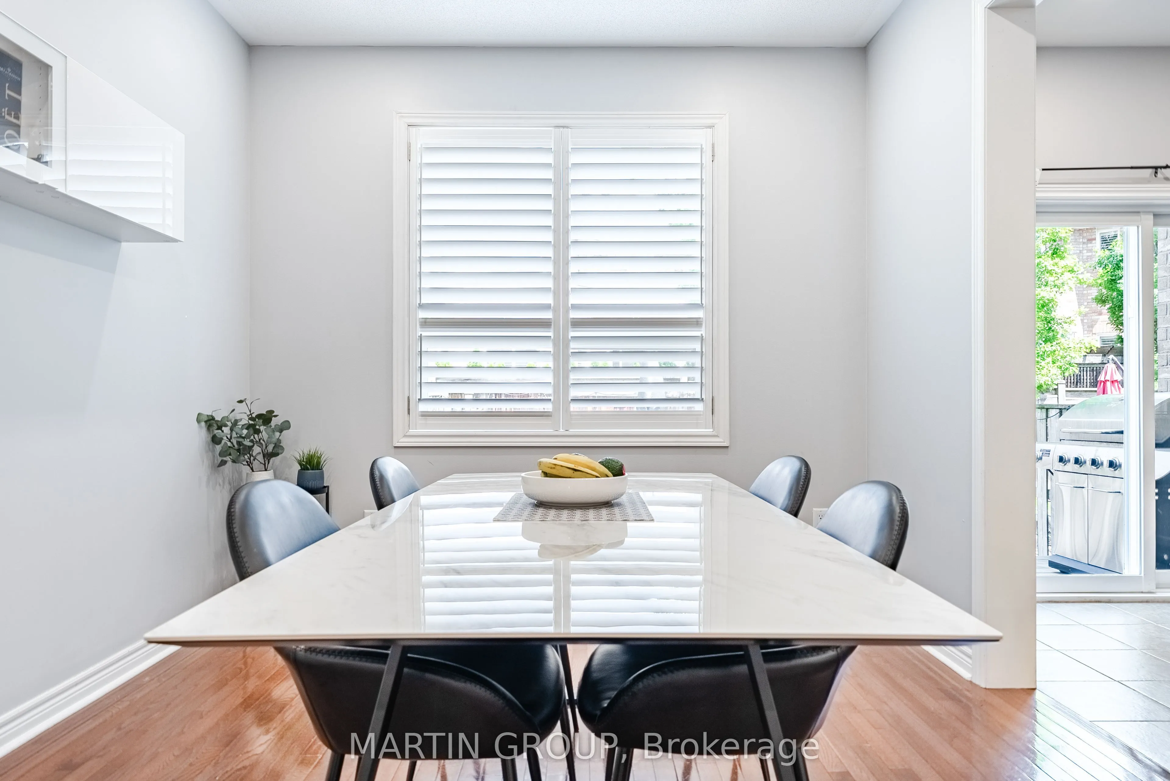 2425 Grand Oak Trail