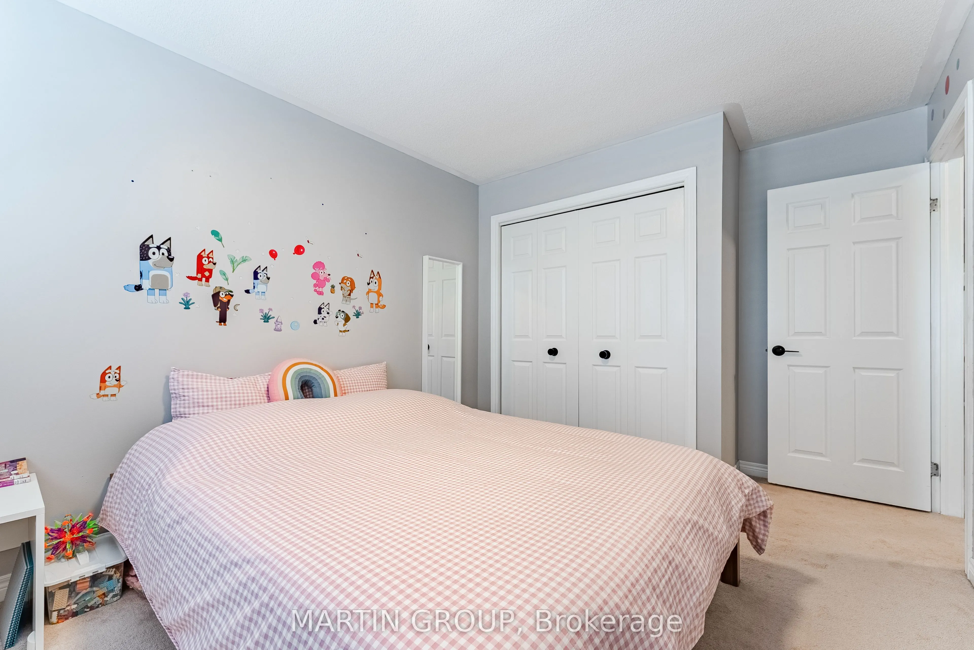 2425 Grand Oak Trail