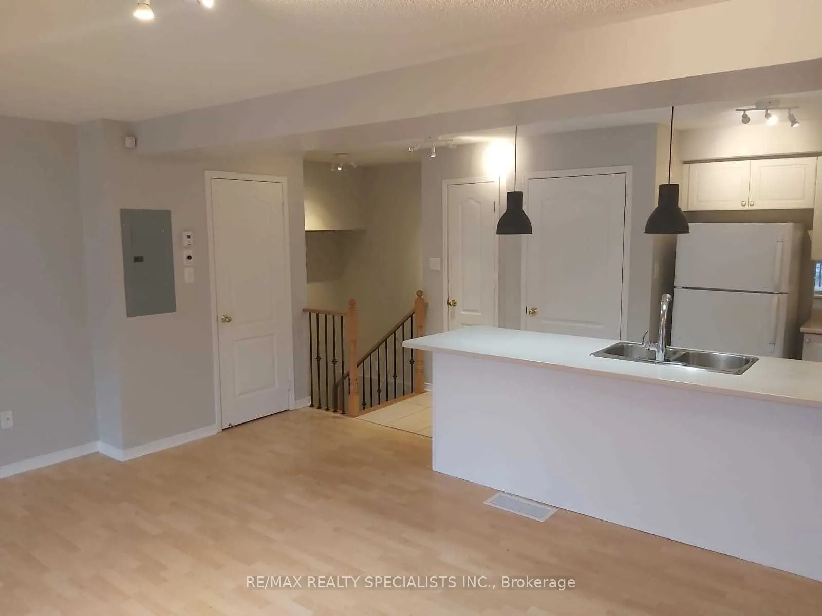 3250 Bentley Drive, #7