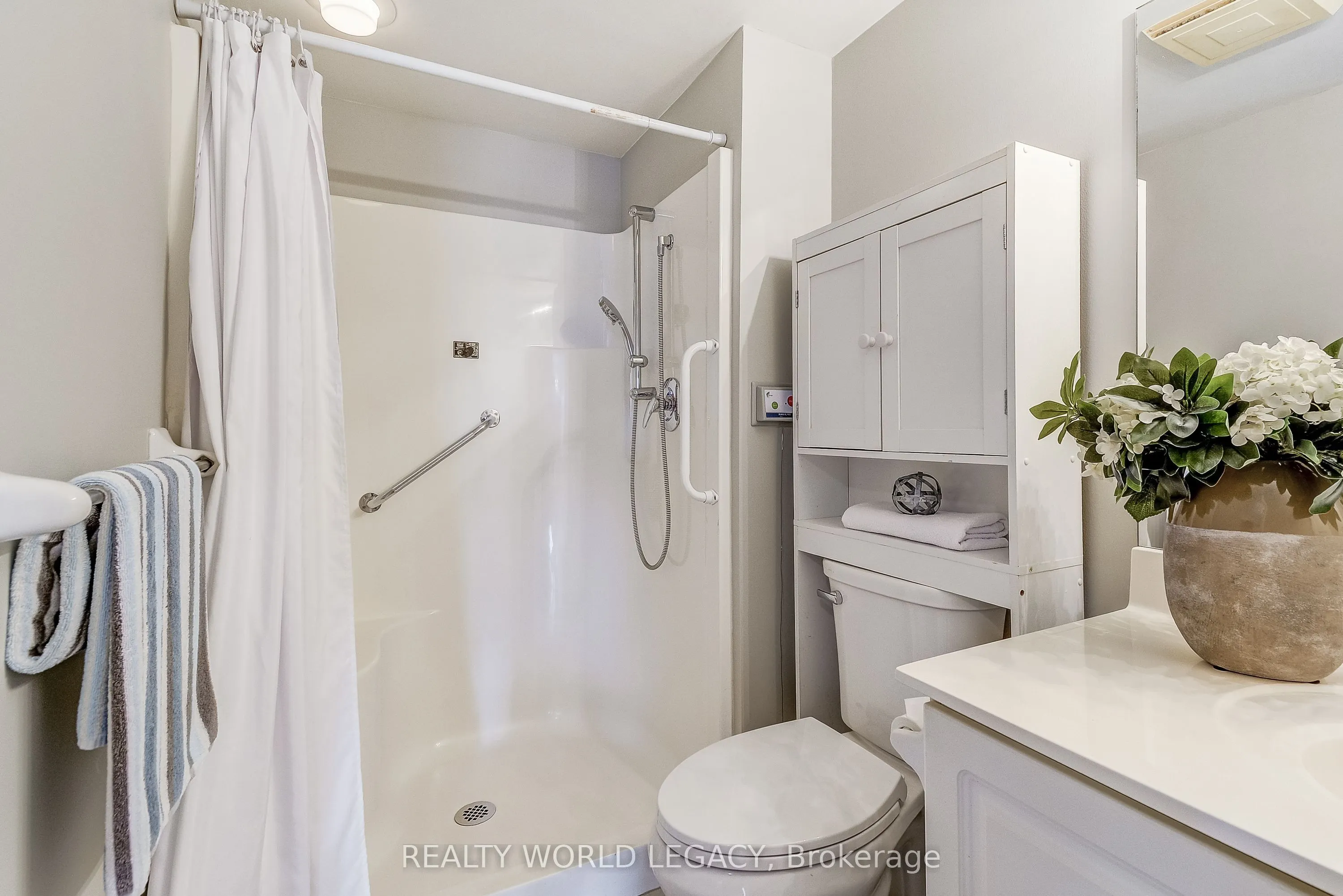 100 Burloak Drive, #1218