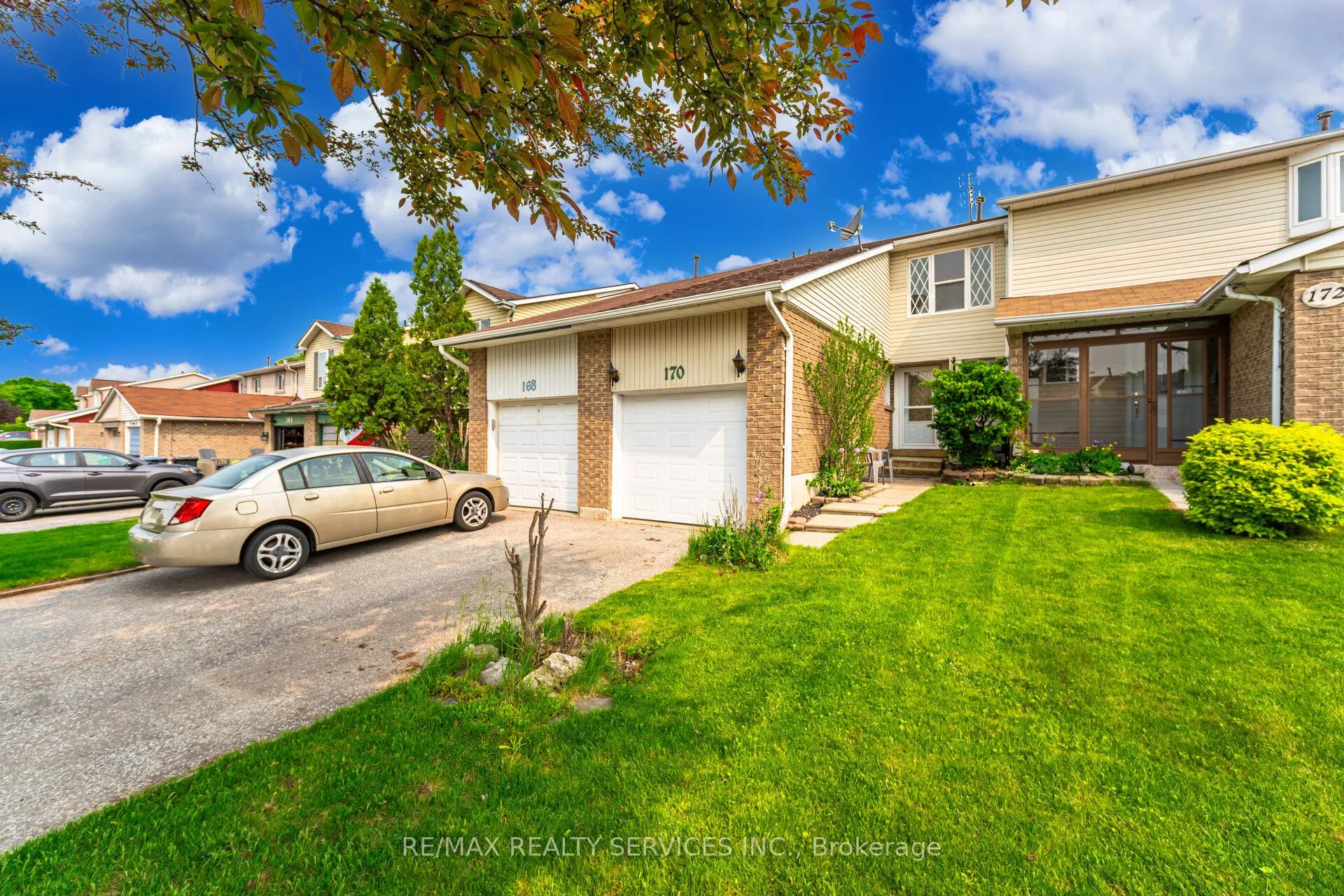 170 Royal Salisbury Way
