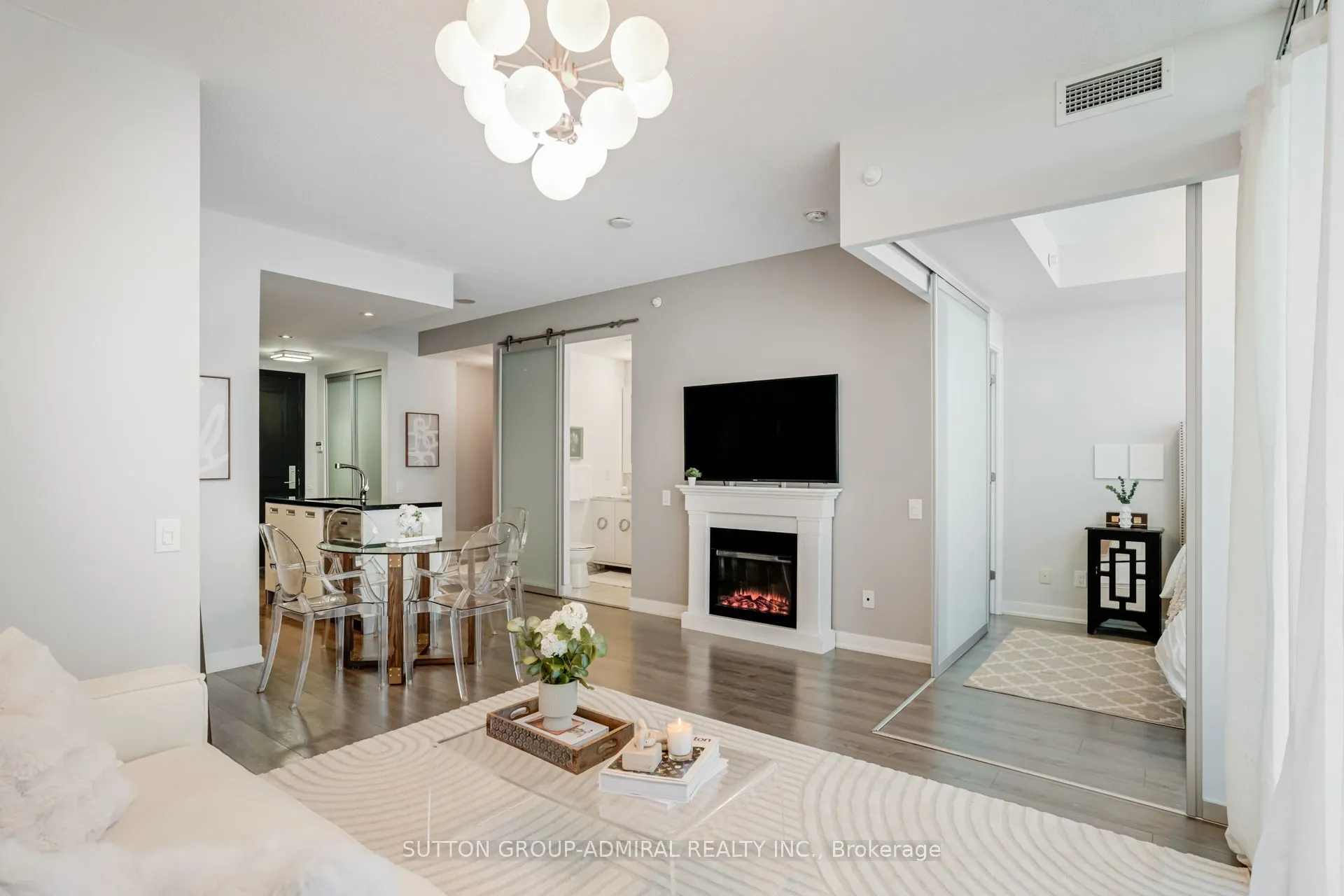 90 Park Lawn Road, #1003