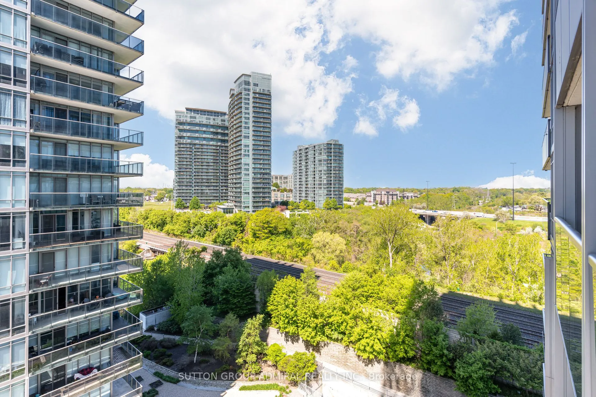90 Park Lawn Road, #1003