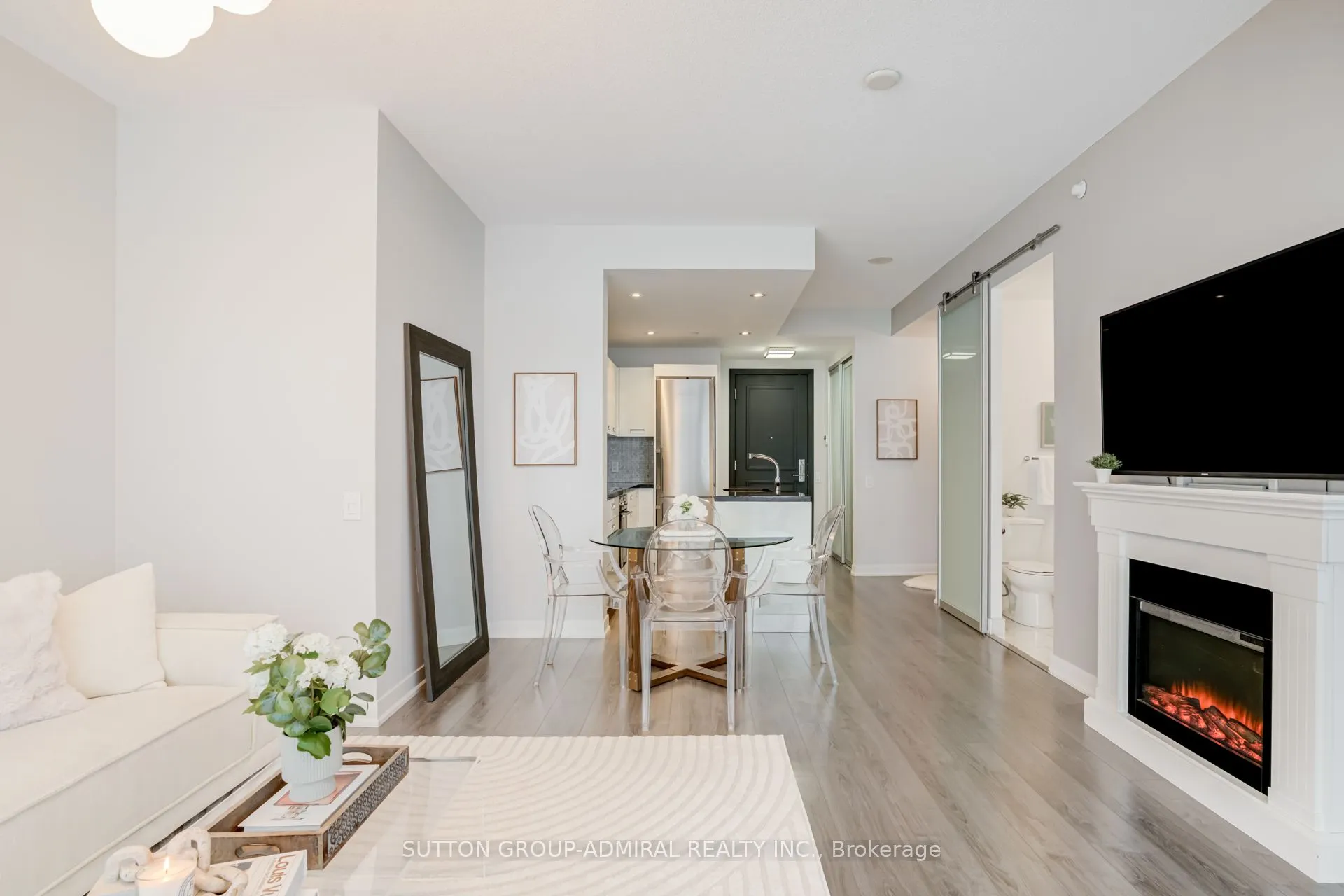 90 Park Lawn Road, #1003