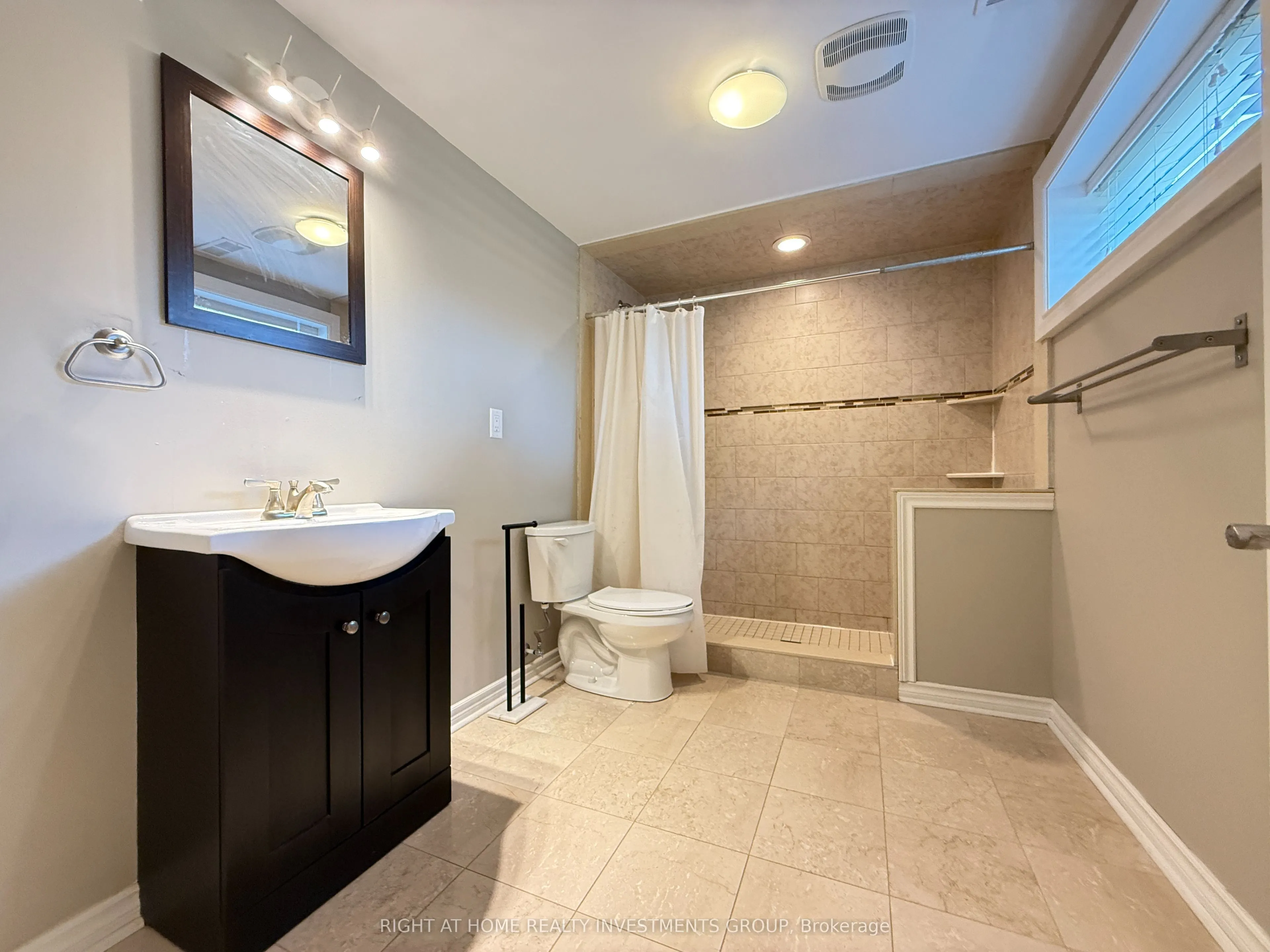 34 Risdon Court, #Bsmt