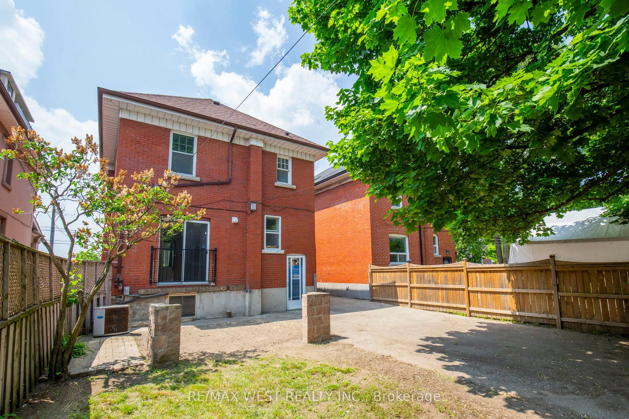2317 Weston Road