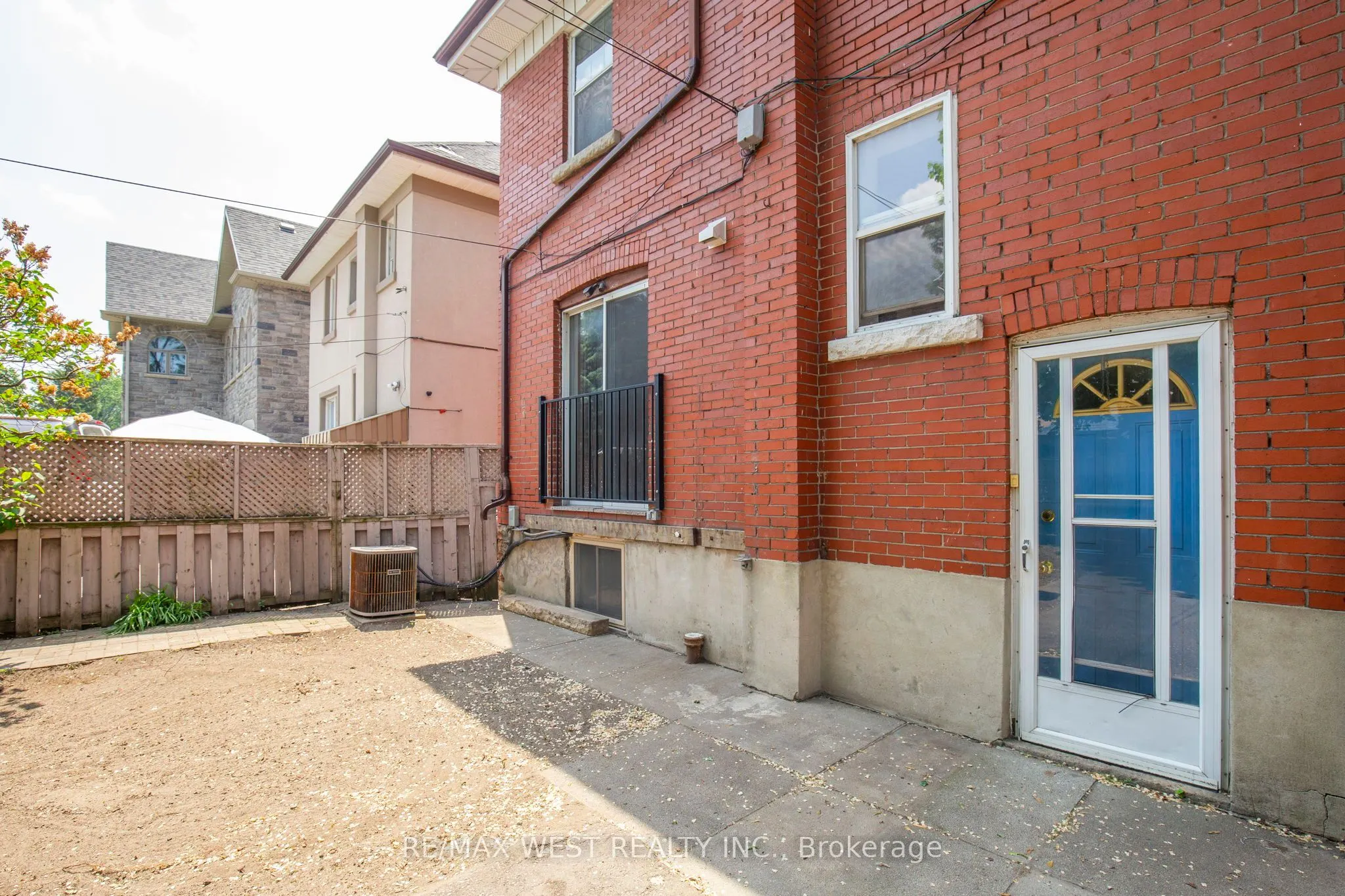 2317 Weston Road