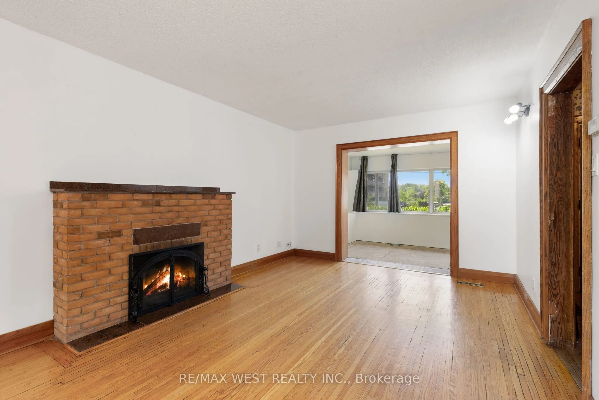 2317 Weston Road