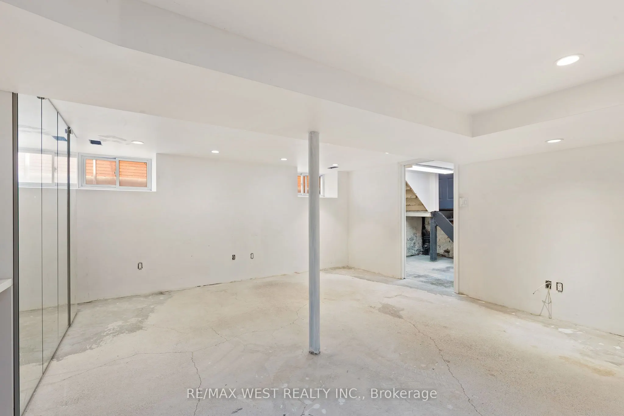 2317 Weston Road