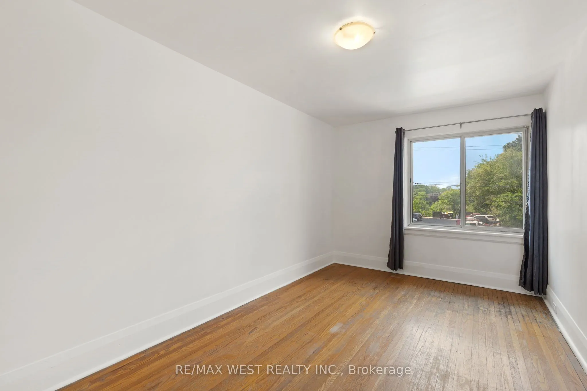 2317 Weston Road