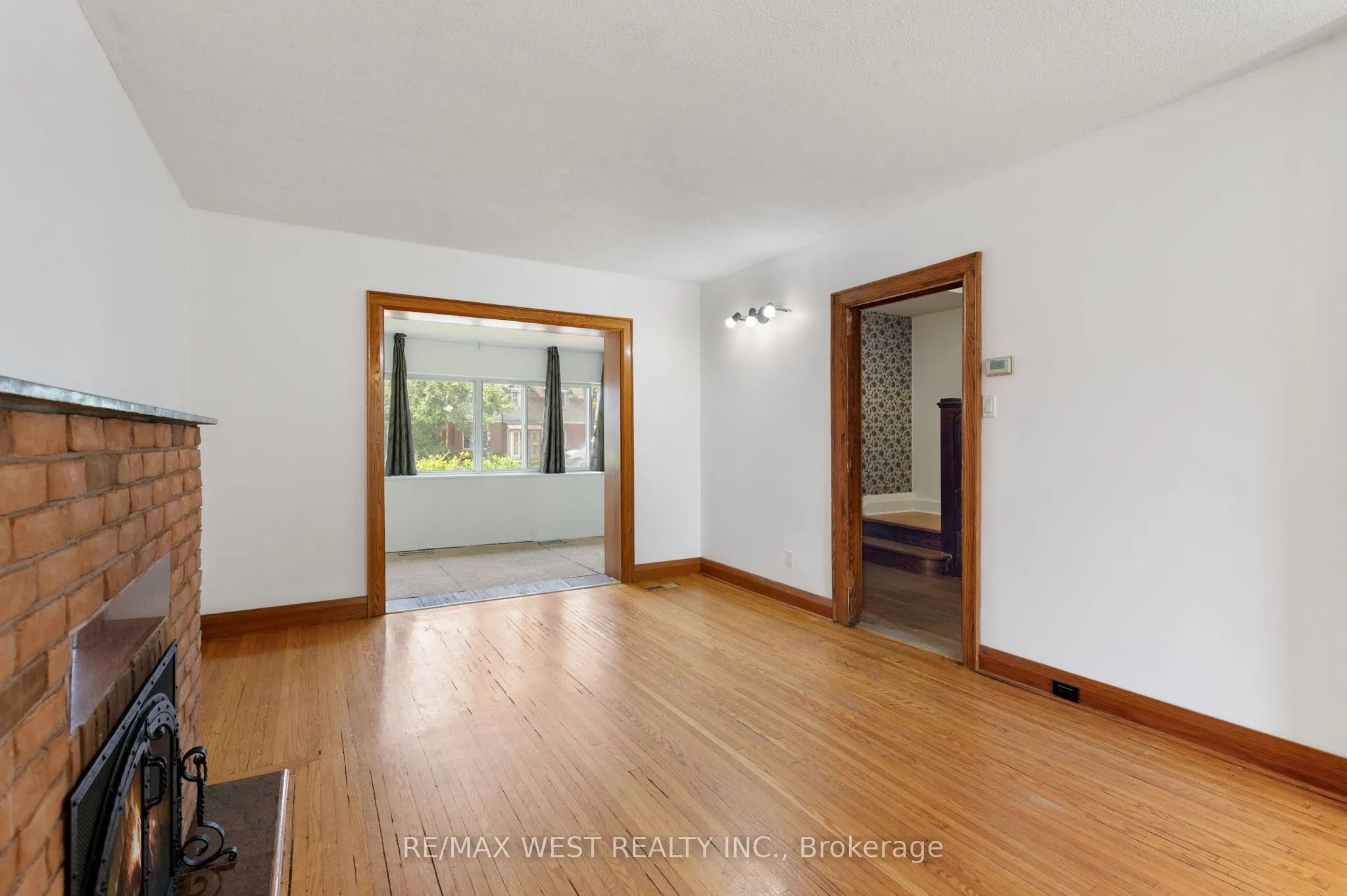 2317 Weston Road