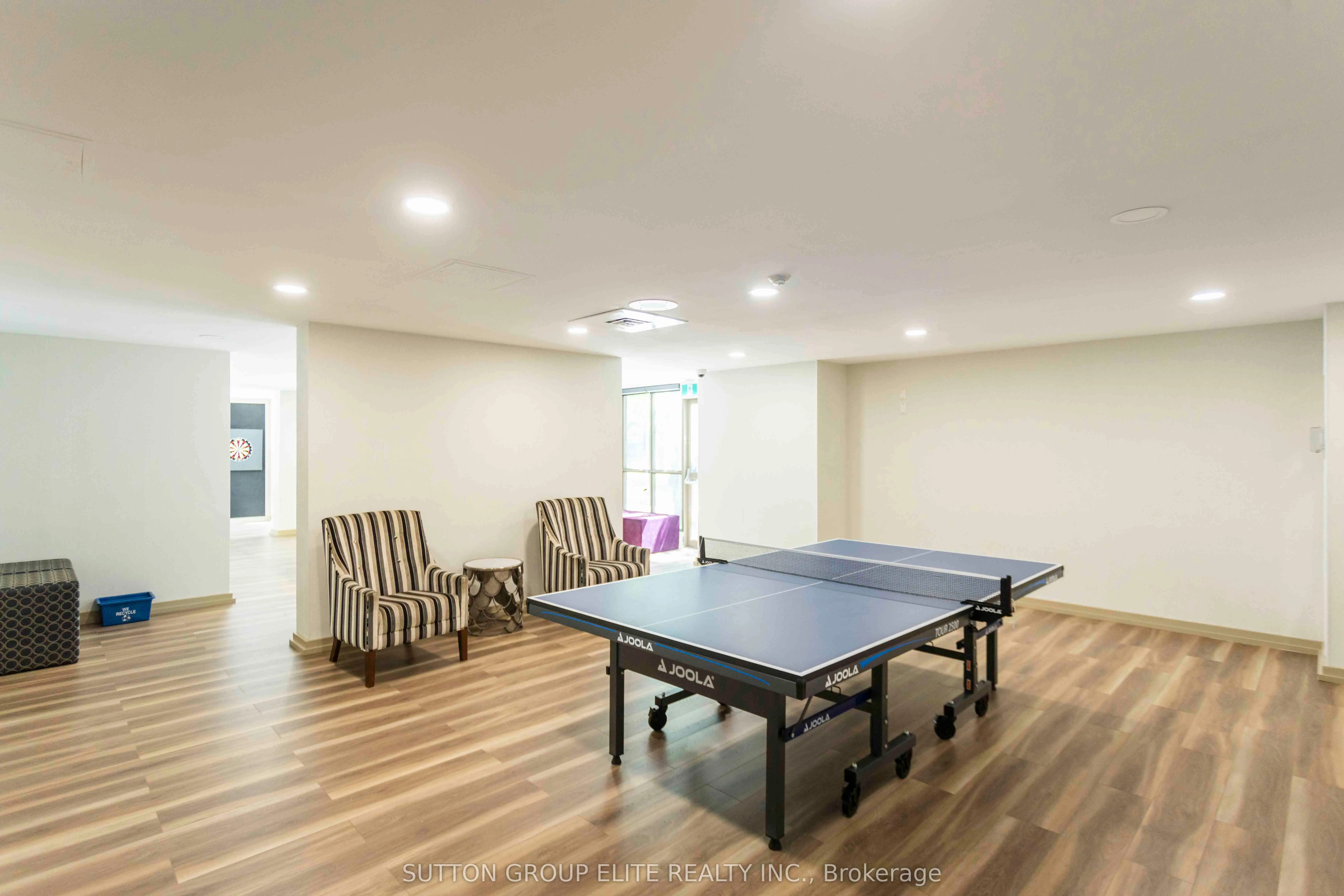 330 Rathburn Road W, #1206