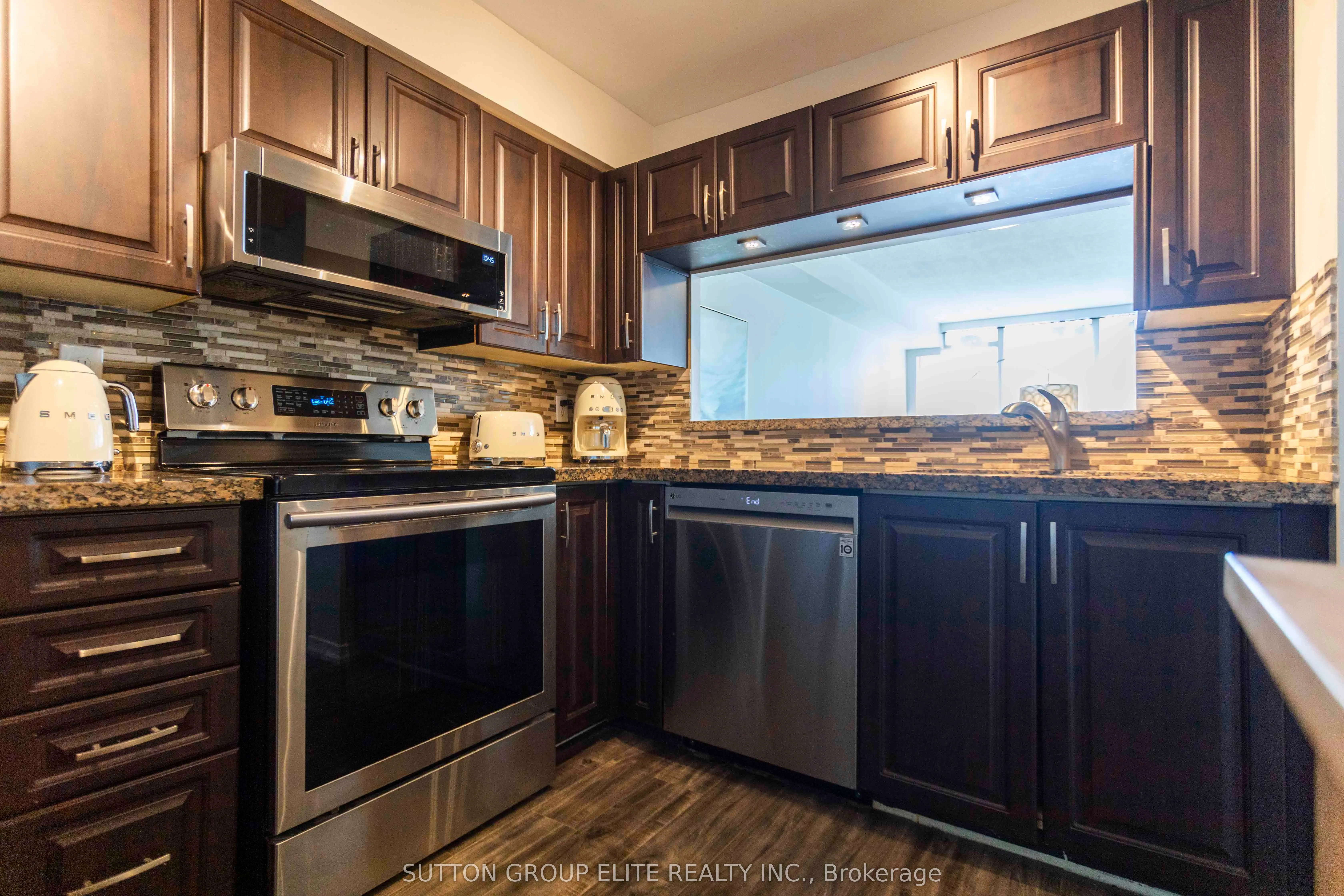 330 Rathburn Road W, #1206