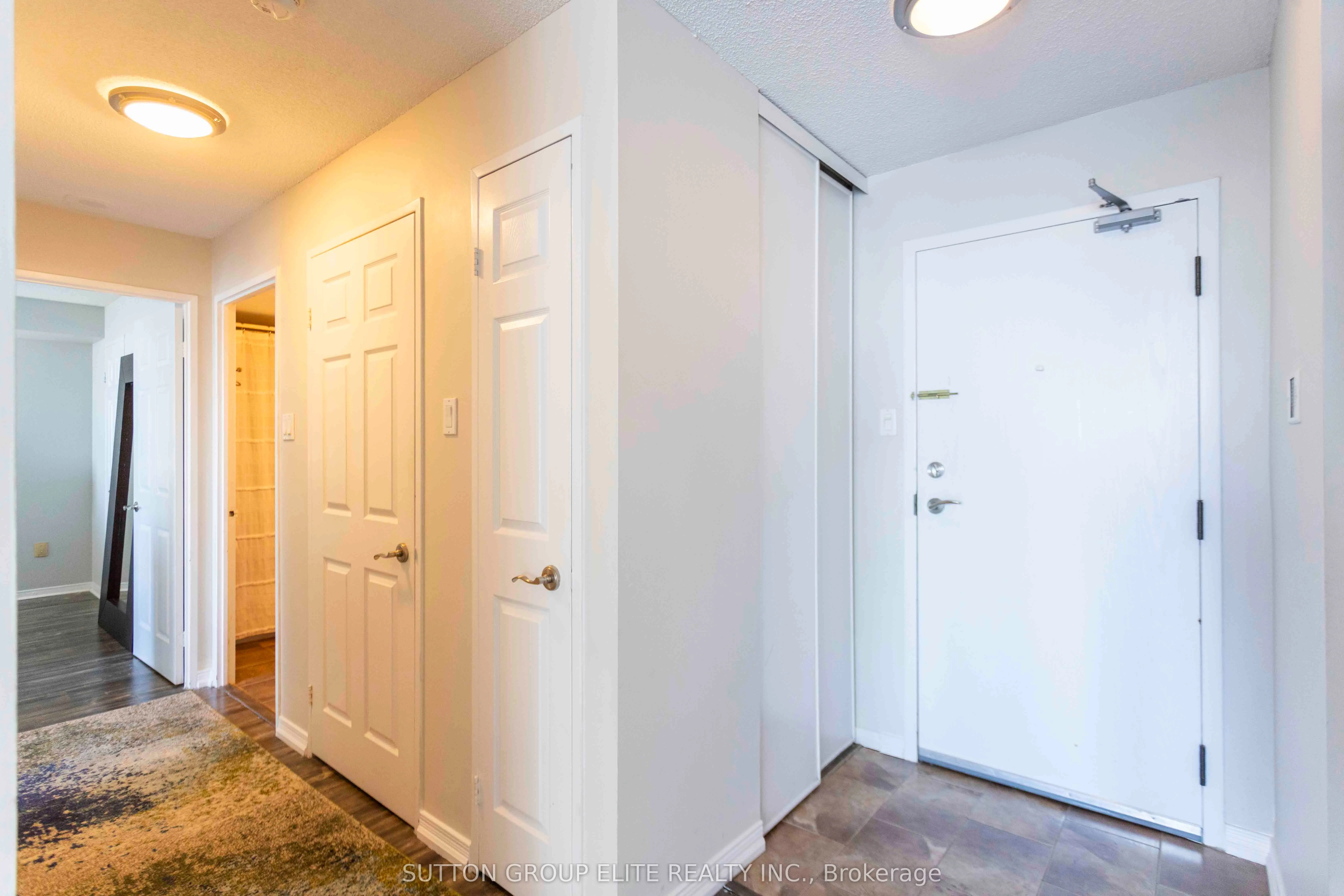 330 Rathburn Road W, #1206
