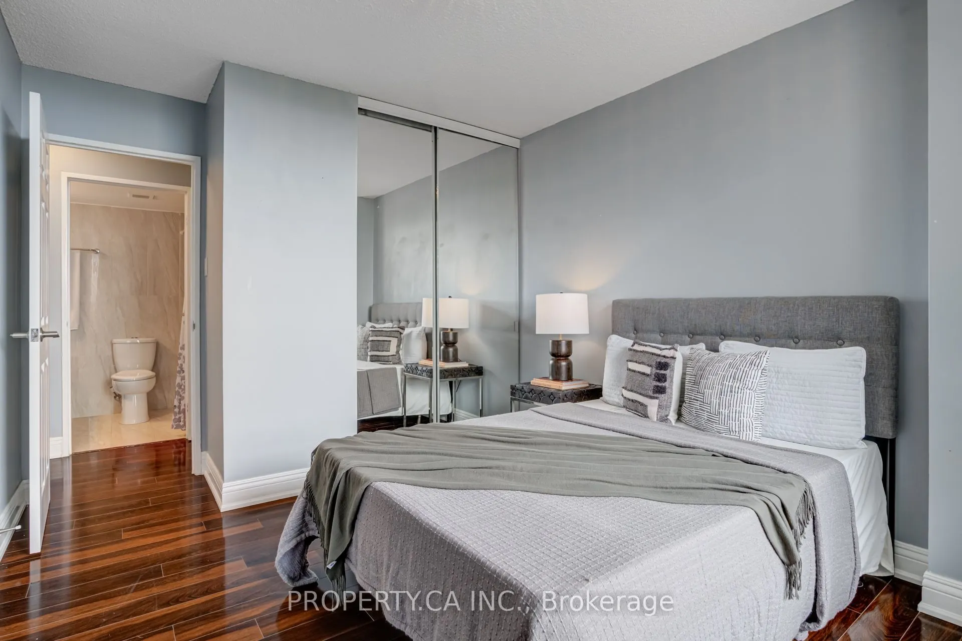 1515 Lakeshore Road E, #PH5