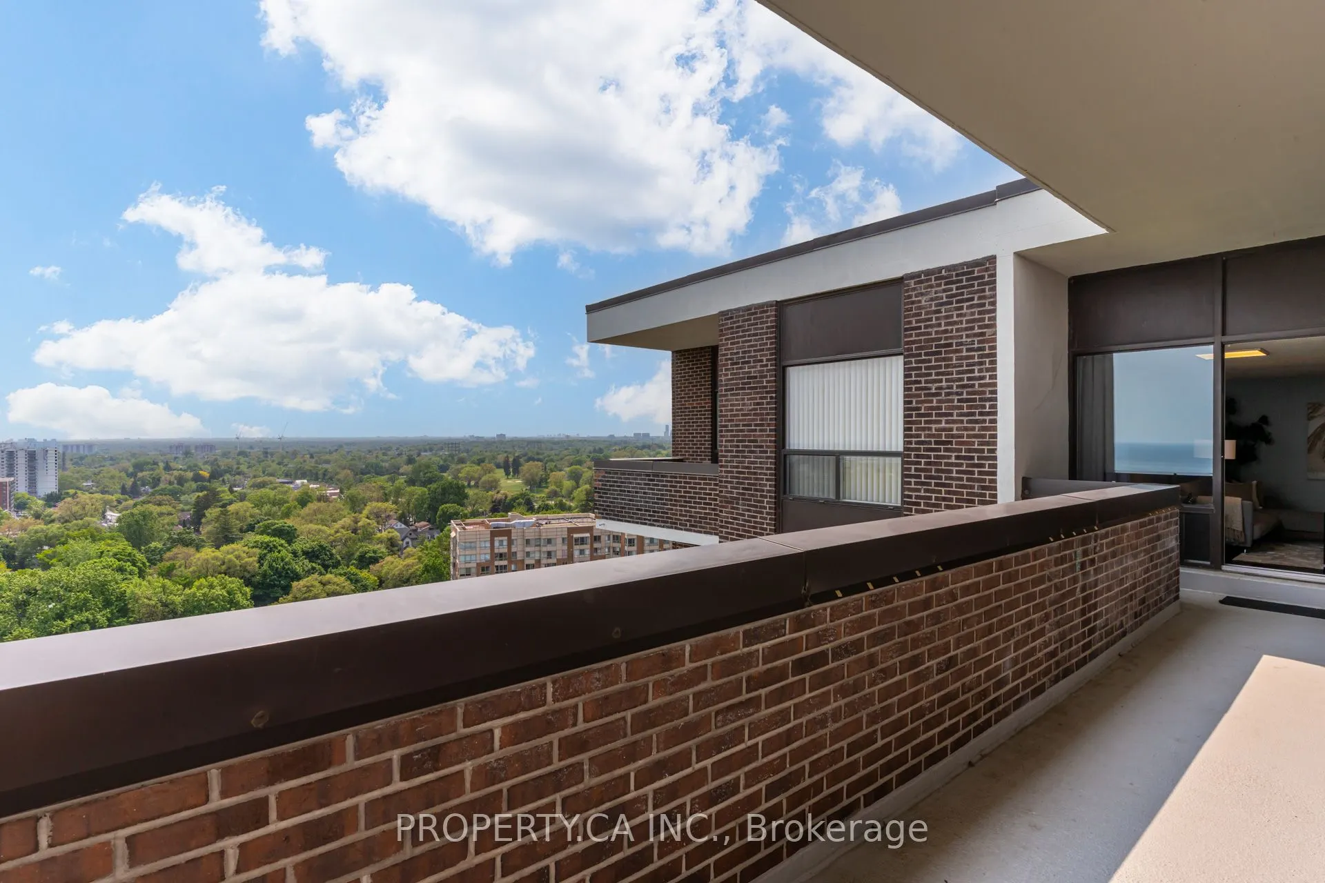1515 Lakeshore Road E, #PH5