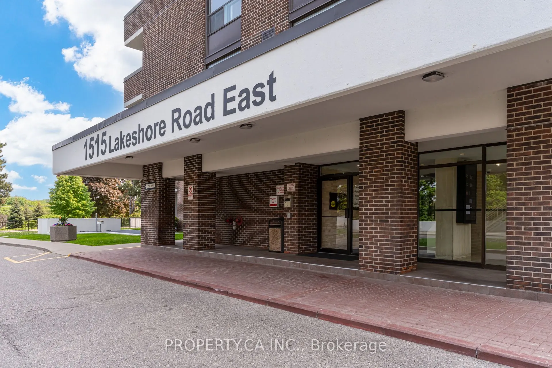 1515 Lakeshore Road E, #PH5