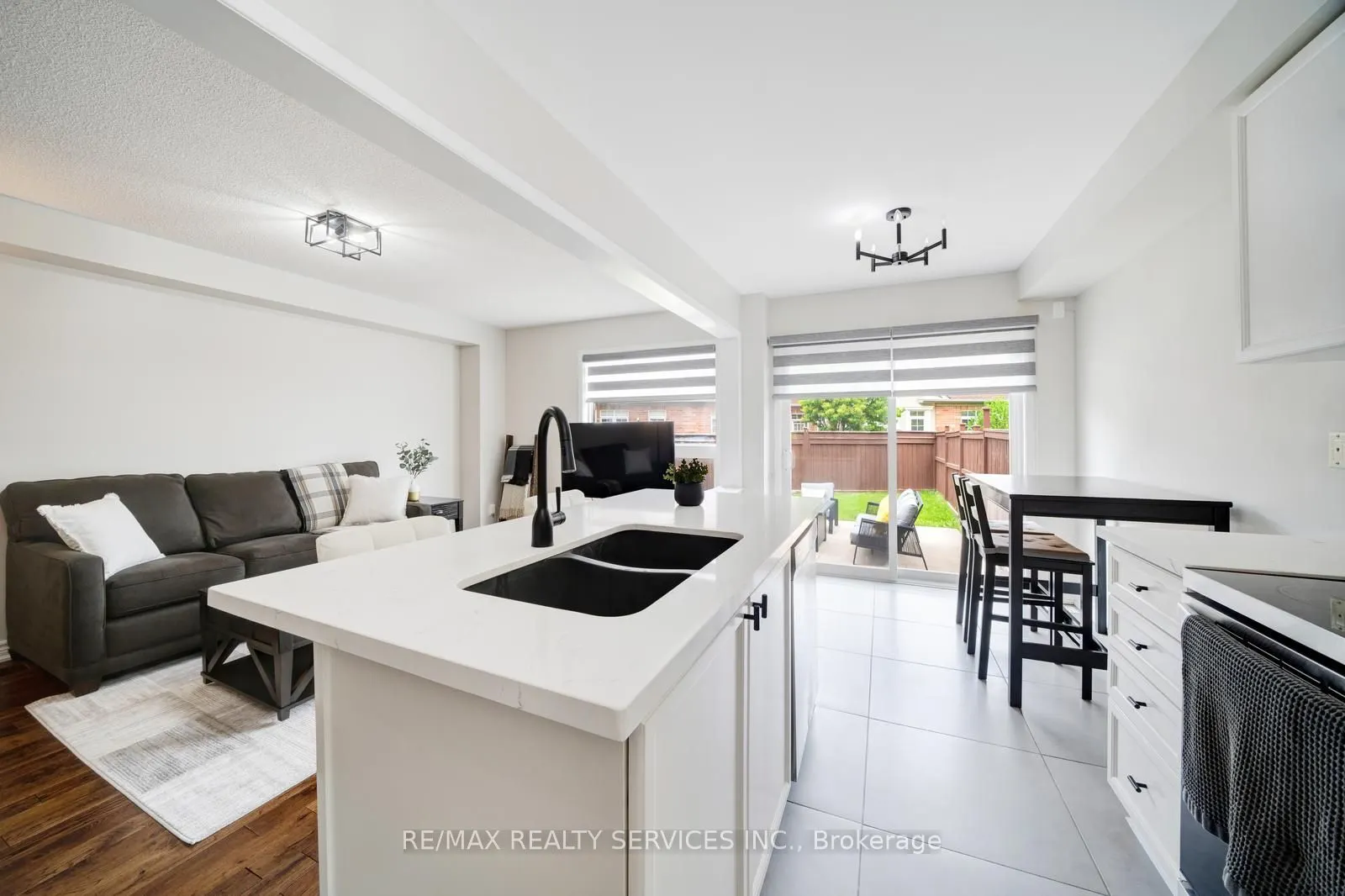 49 Woodcote Crescent