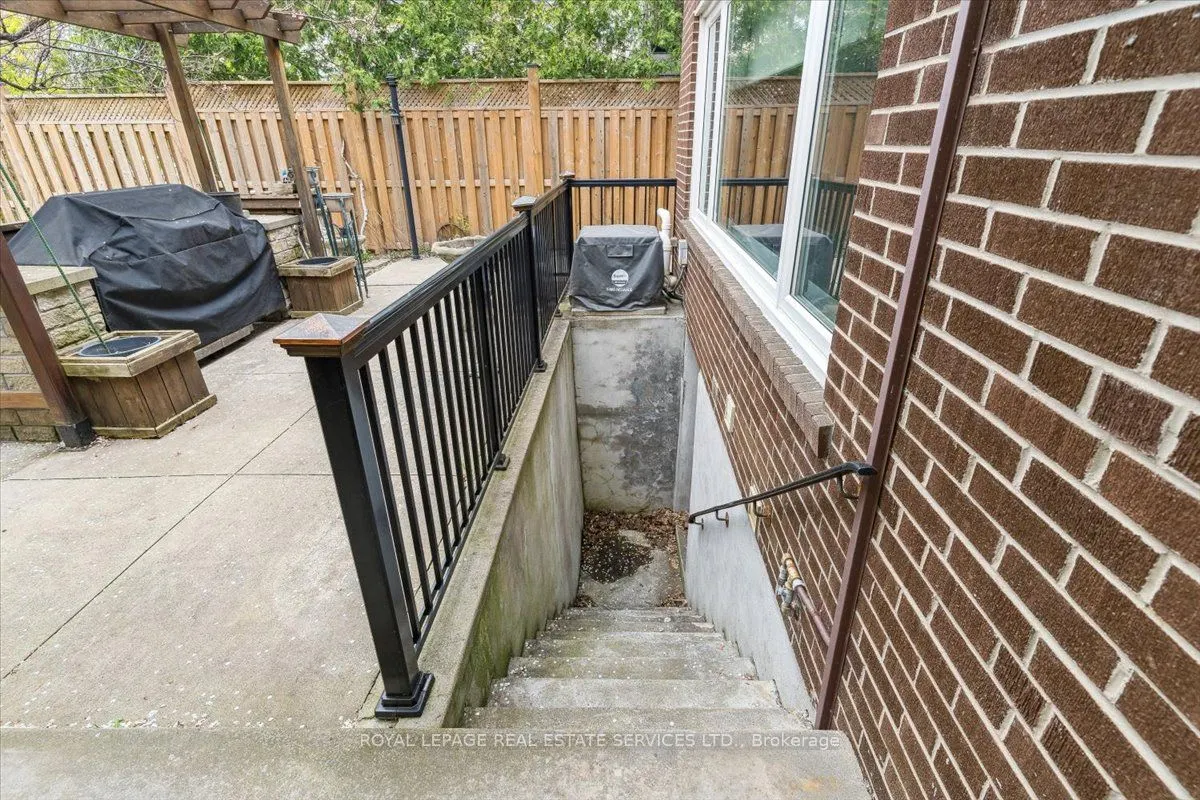116 Clement Road