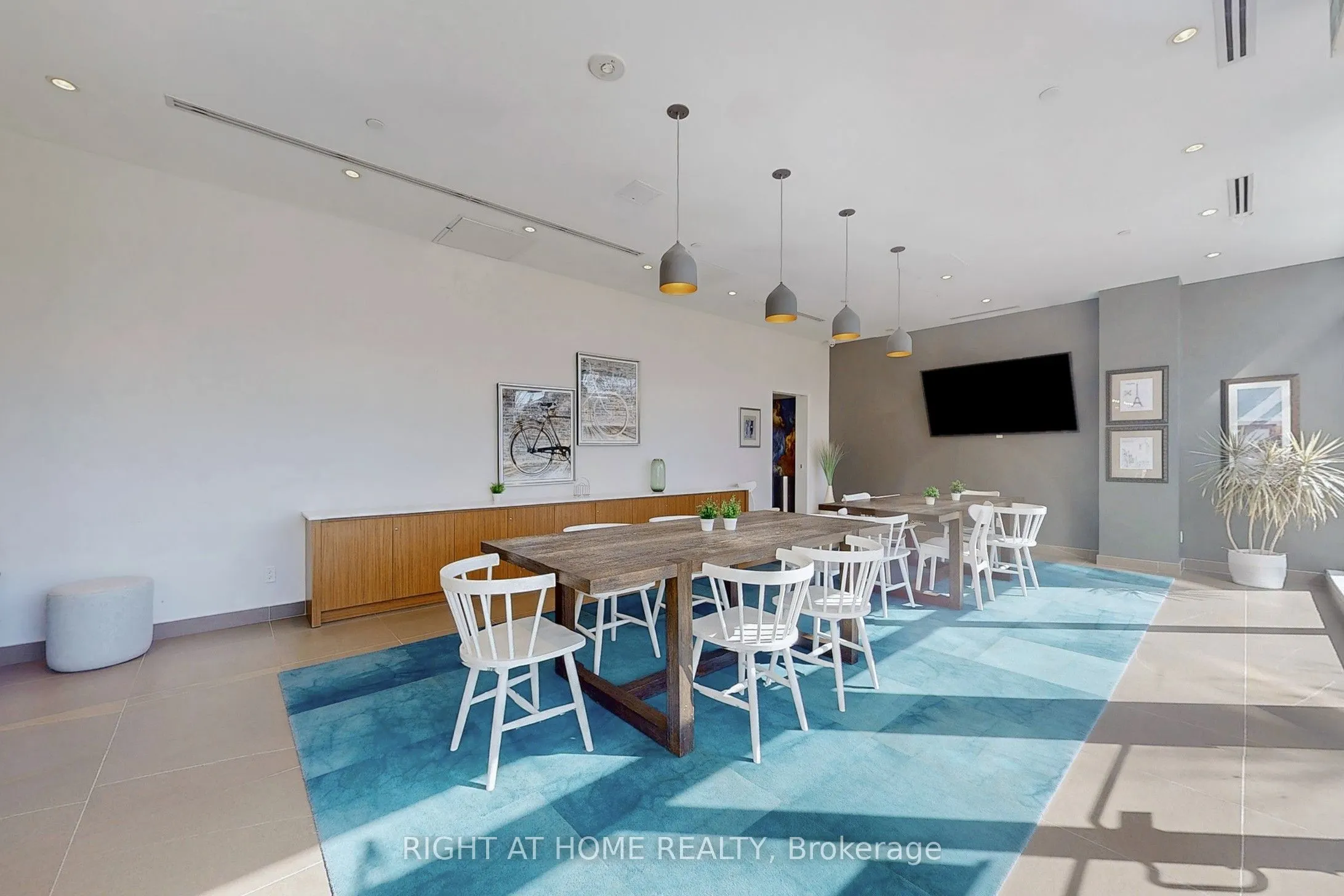 385 Osler Street, #202
