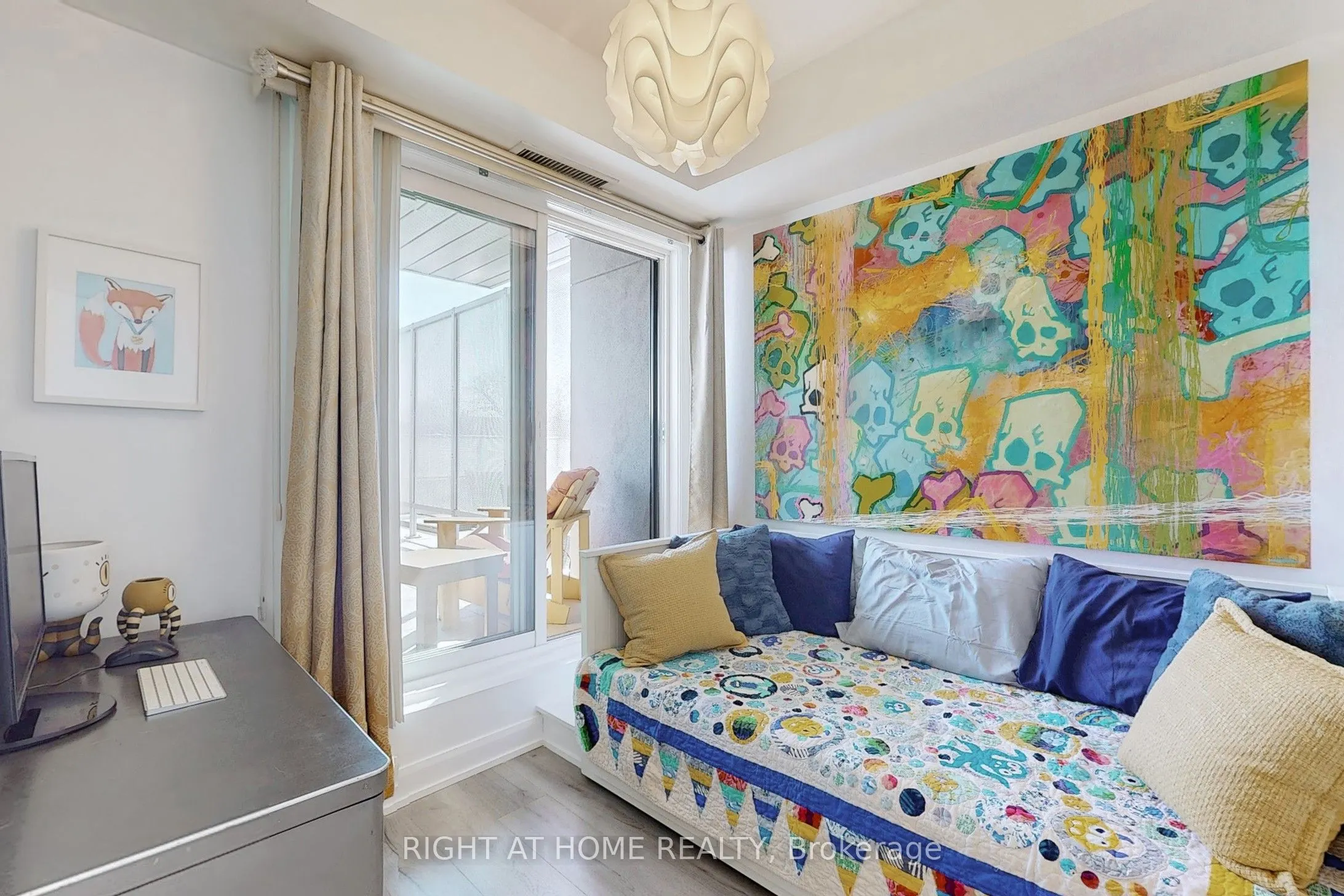 385 Osler Street, #202