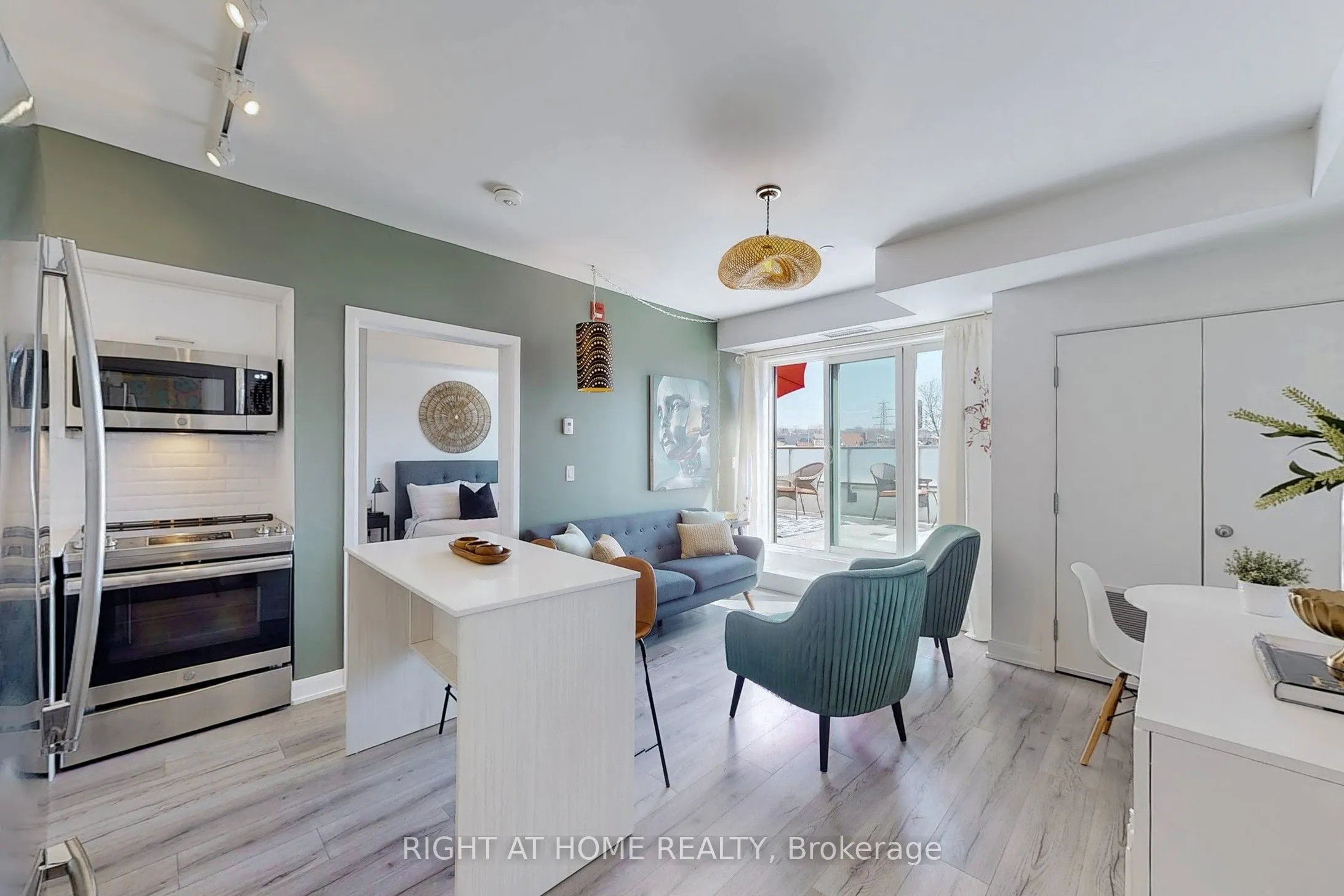 385 Osler Street, #202