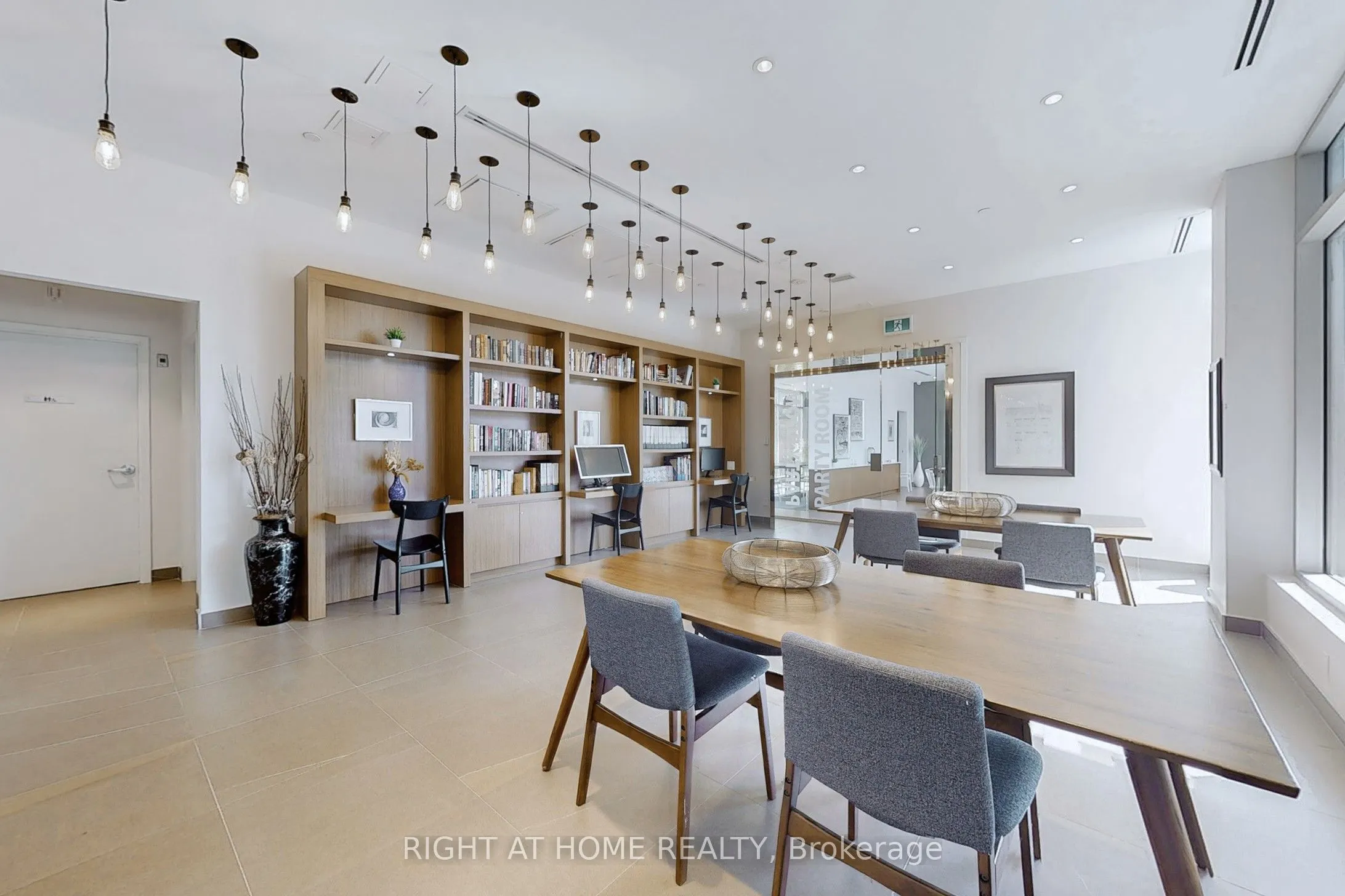 385 Osler Street, #202