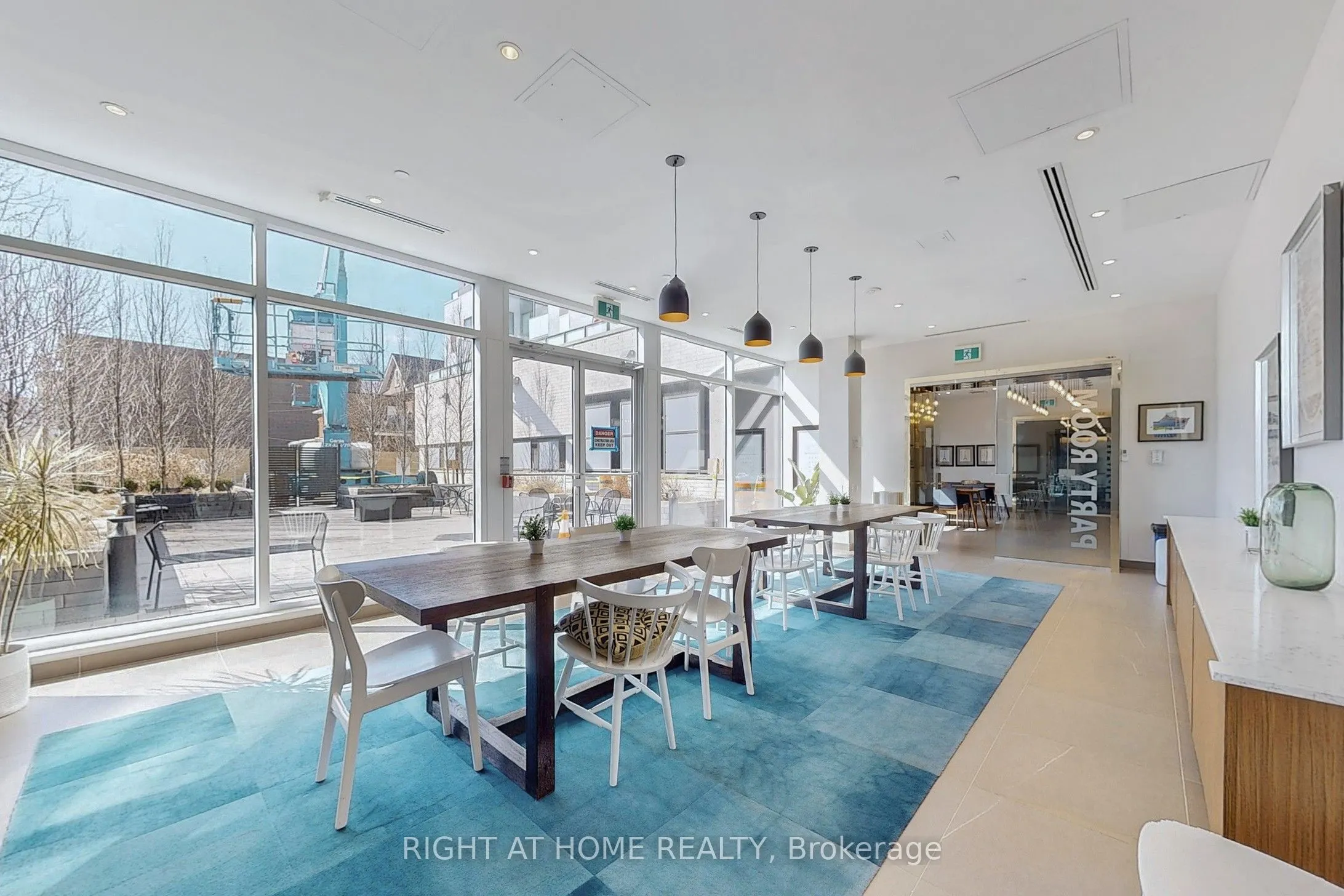 385 Osler Street, #202