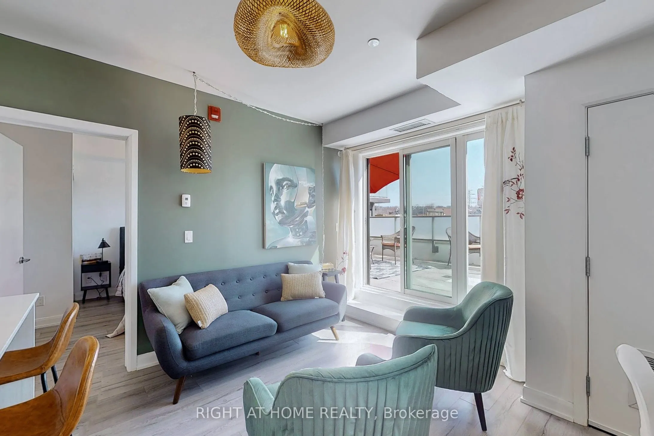 385 Osler Street, #202