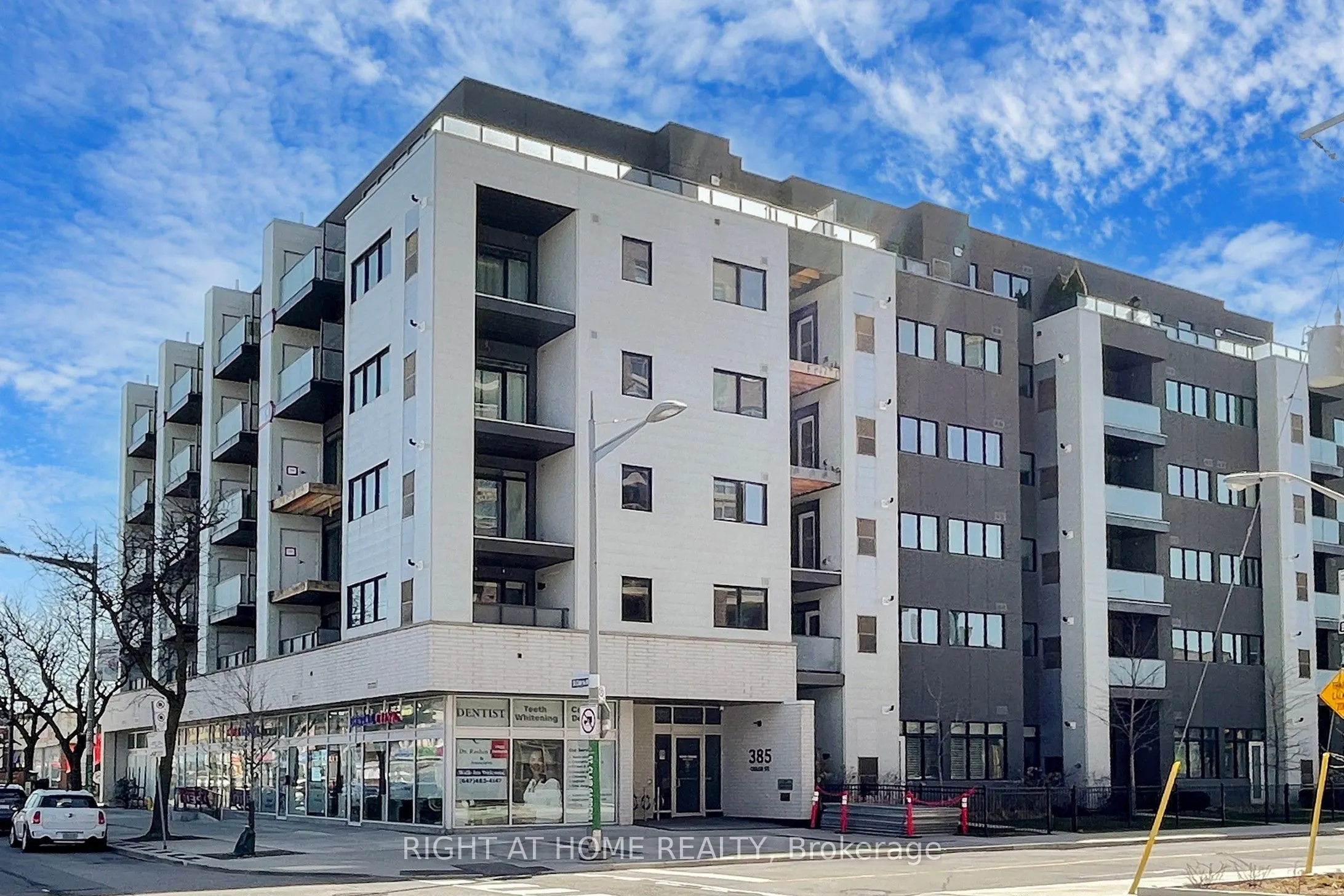 385 Osler Street, #202