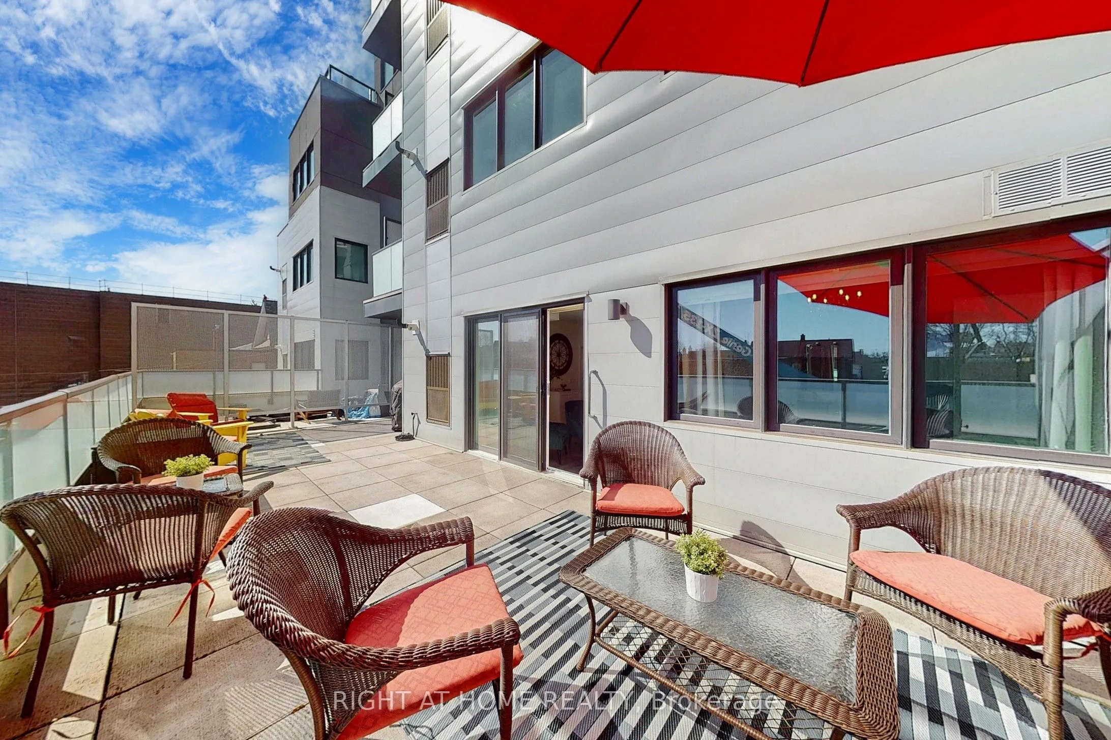 385 Osler Street, #202