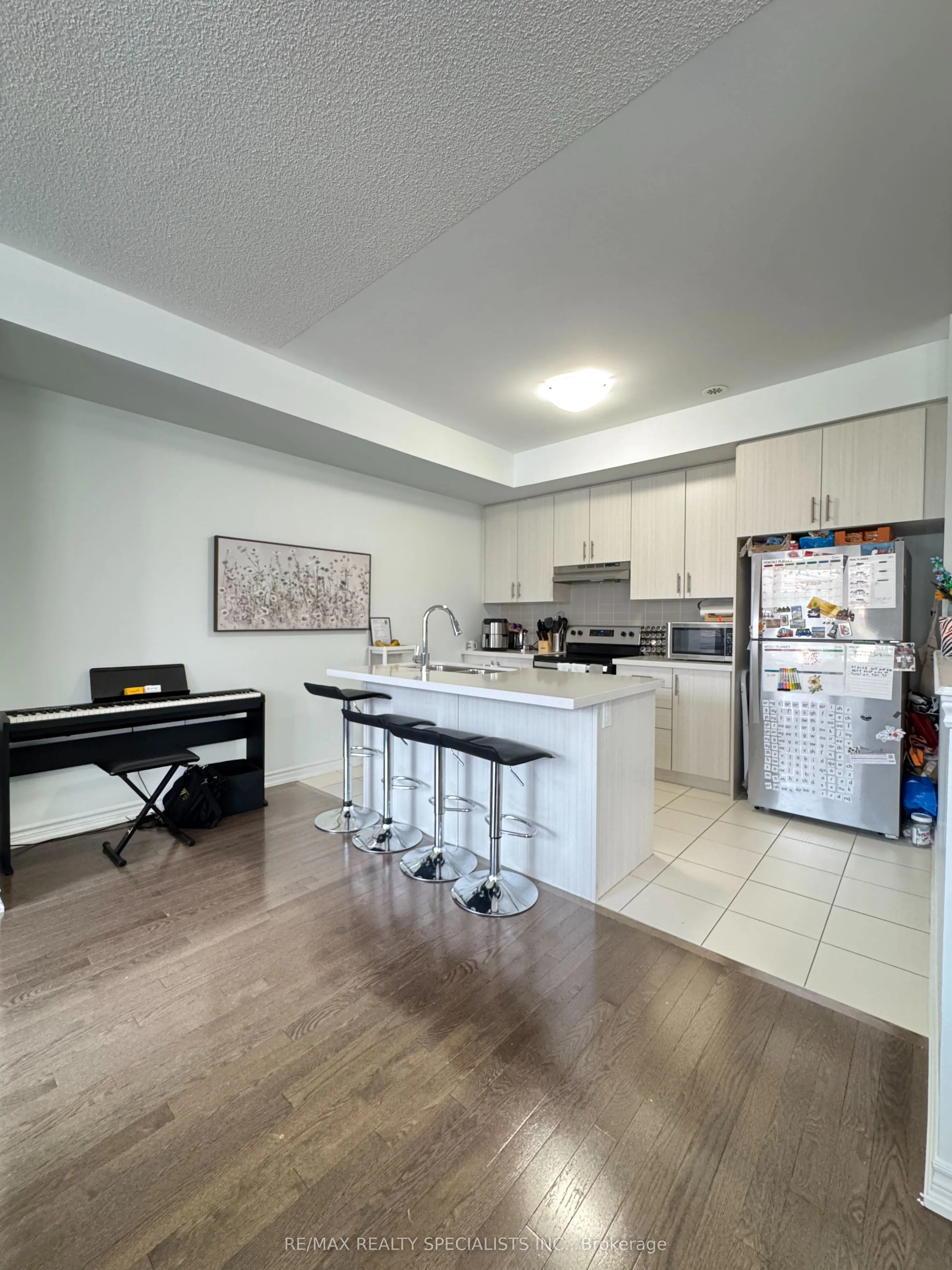 416 Athabasca Common